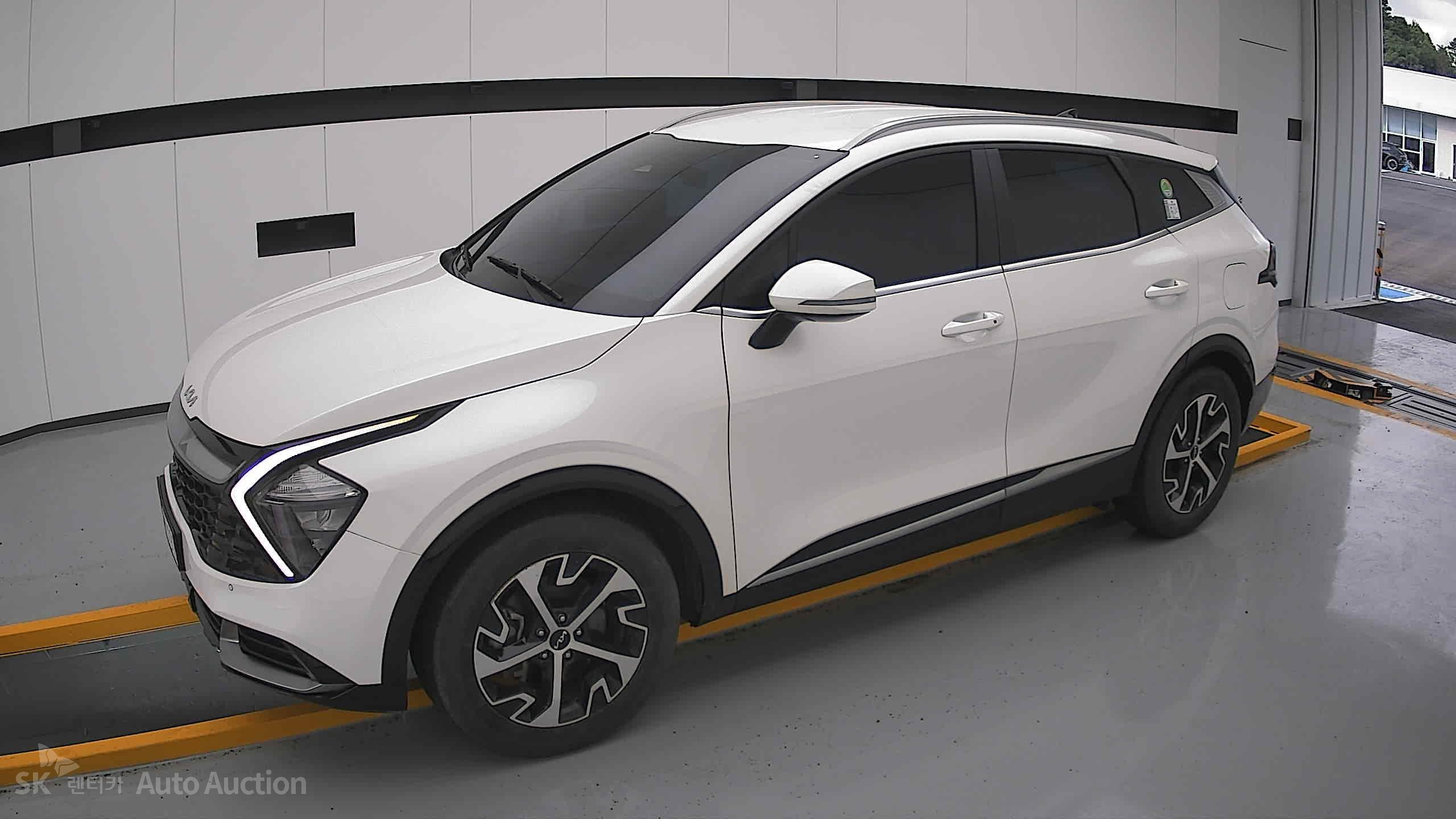 2023 - kia sportage