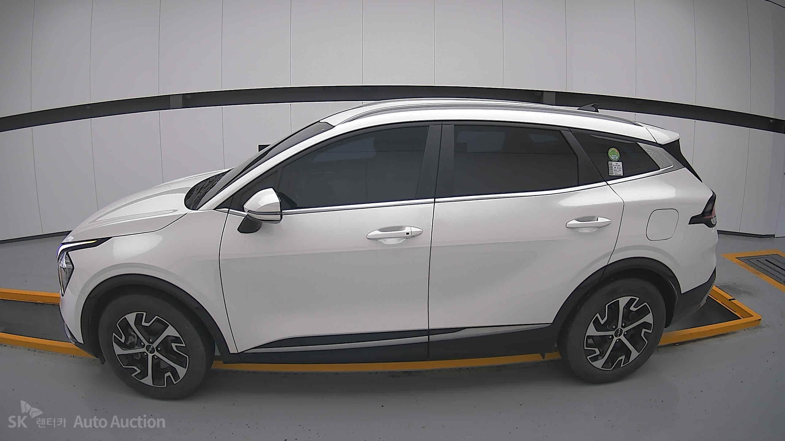2023 - kia sportage