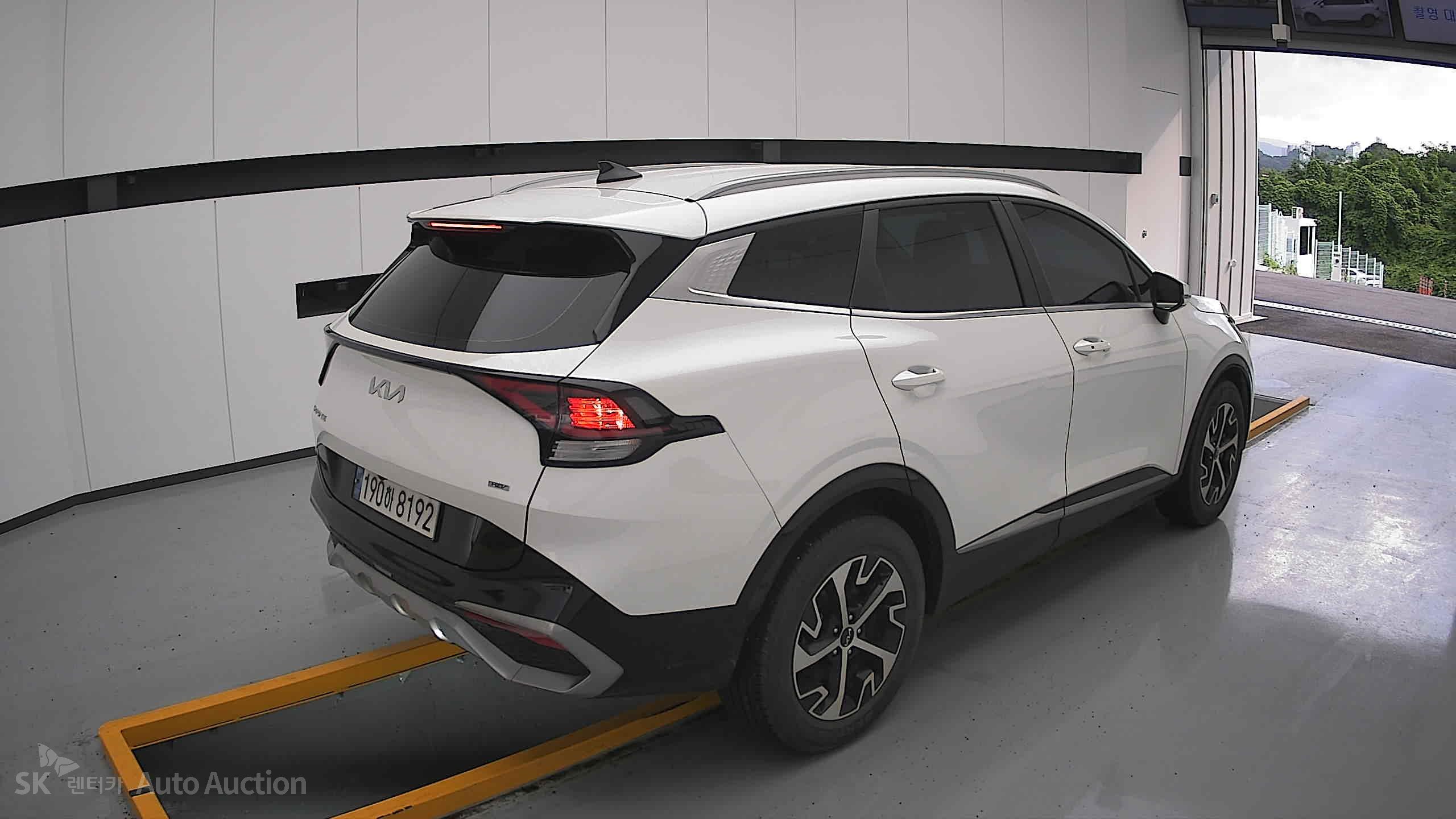 2023 - kia sportage