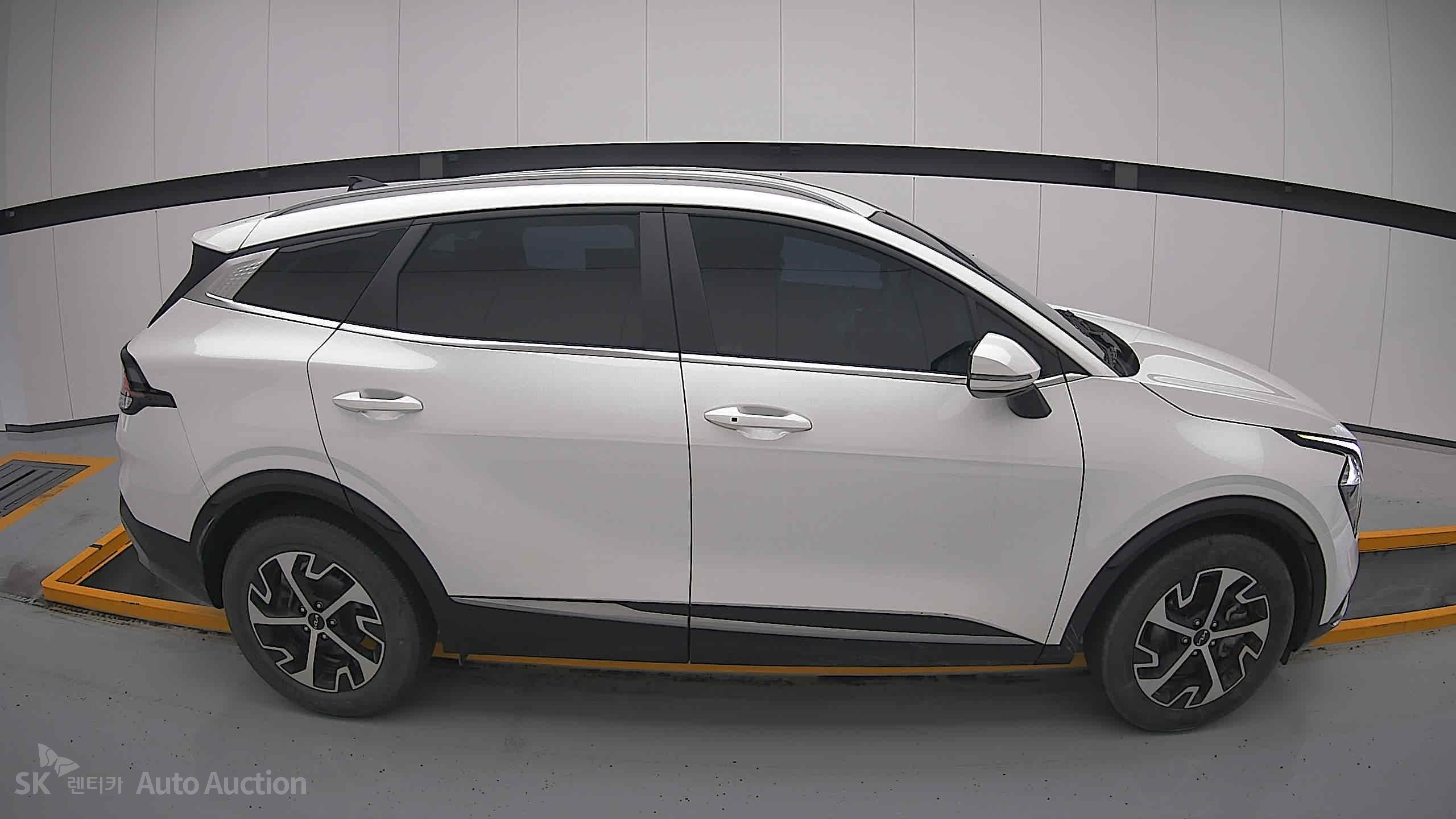 2023 - kia sportage