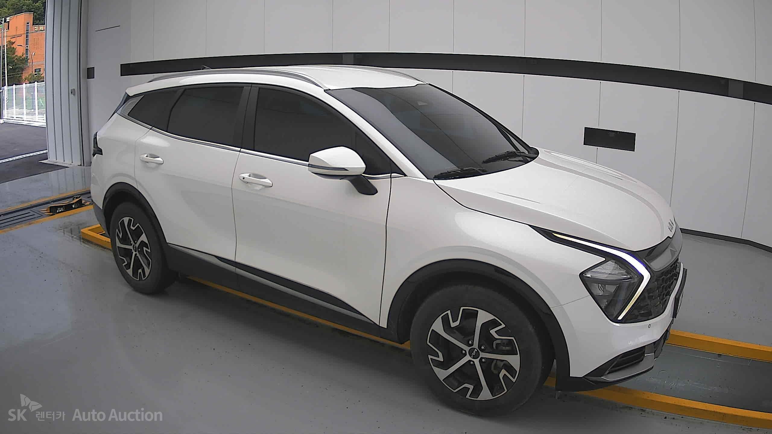 2023 - kia sportage