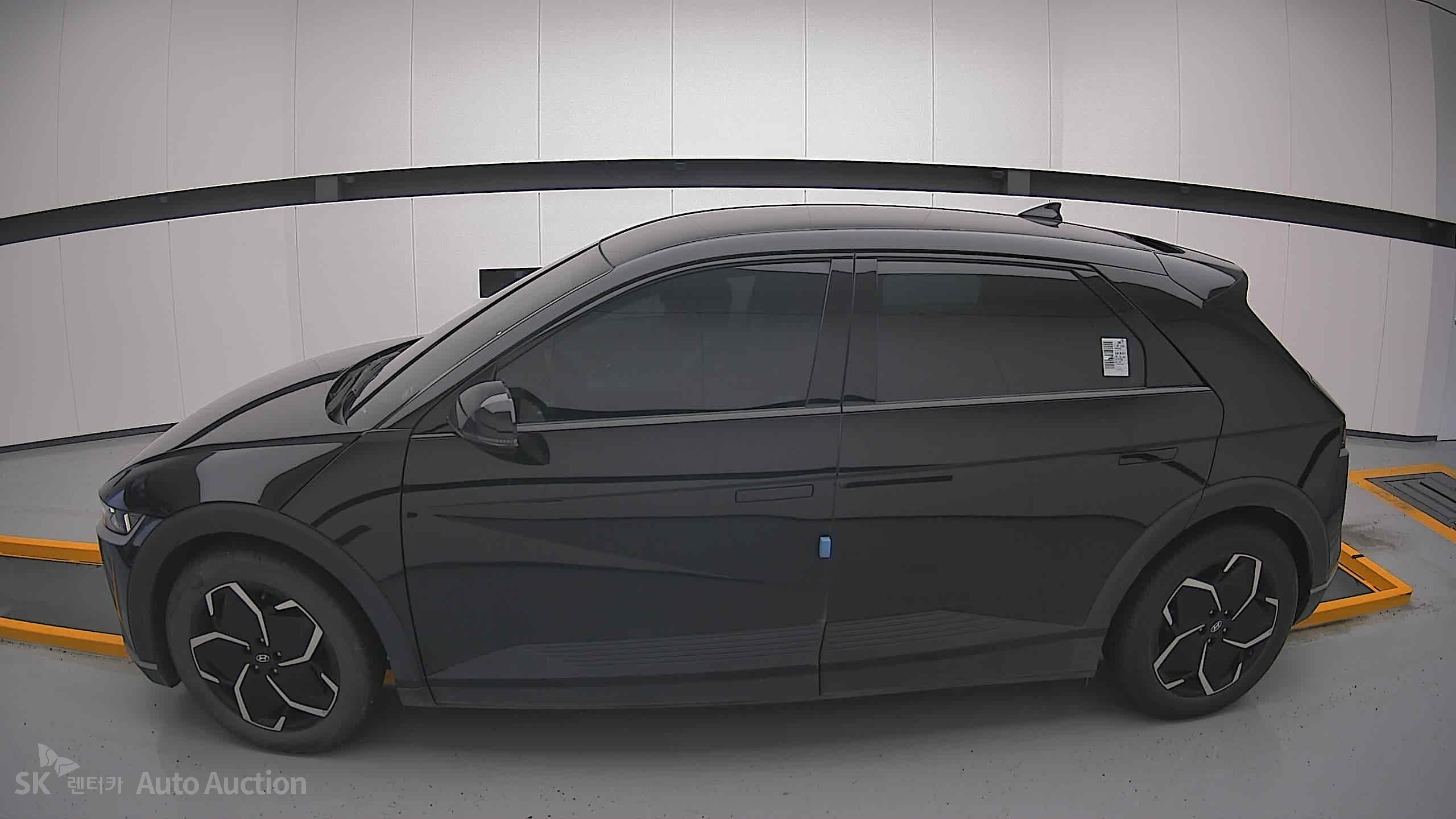 2022 - hyundai ioniq