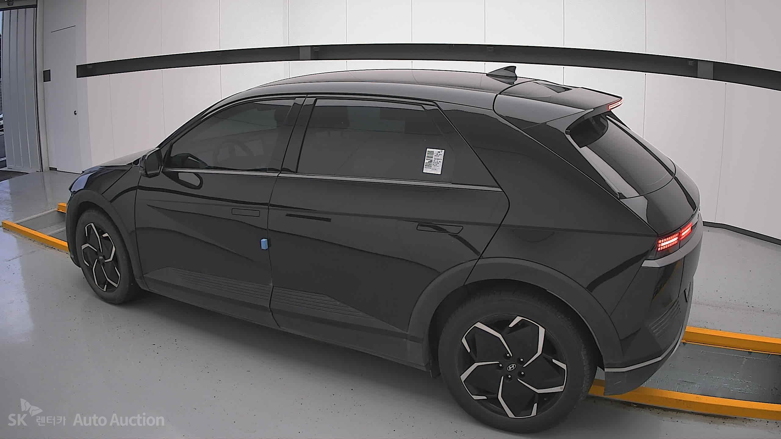 2022 - hyundai ioniq