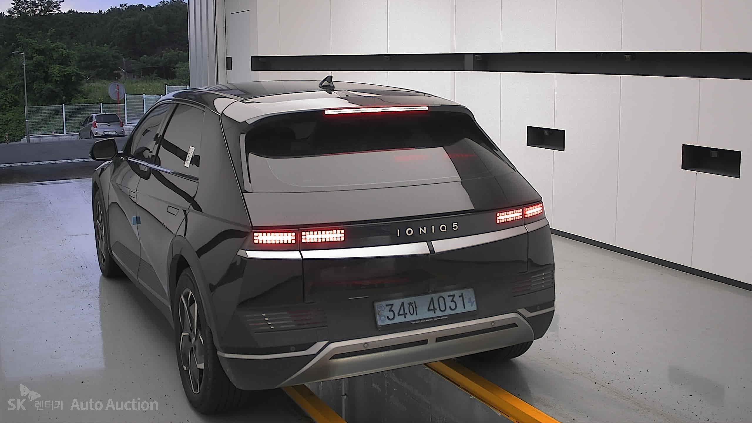 2022 - hyundai ioniq