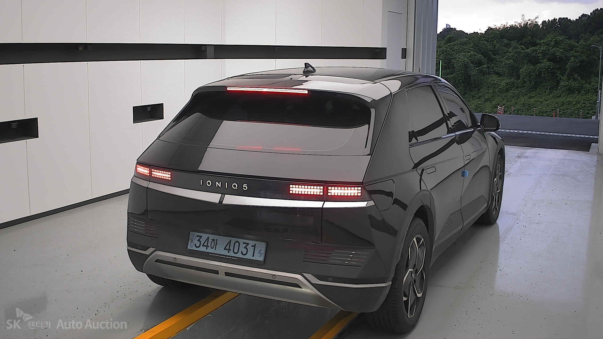 2022 - hyundai ioniq