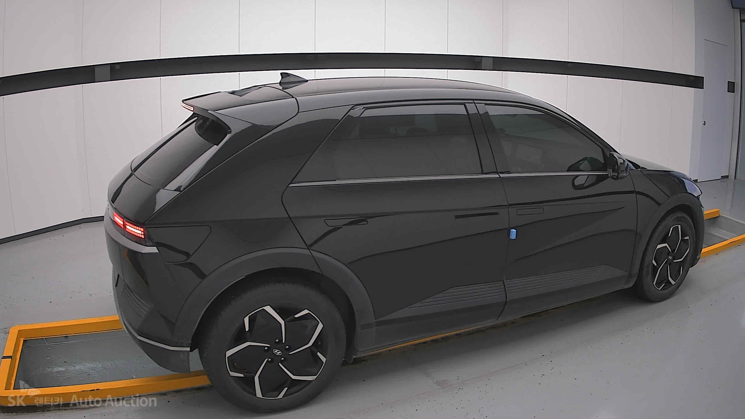 2022 - hyundai ioniq