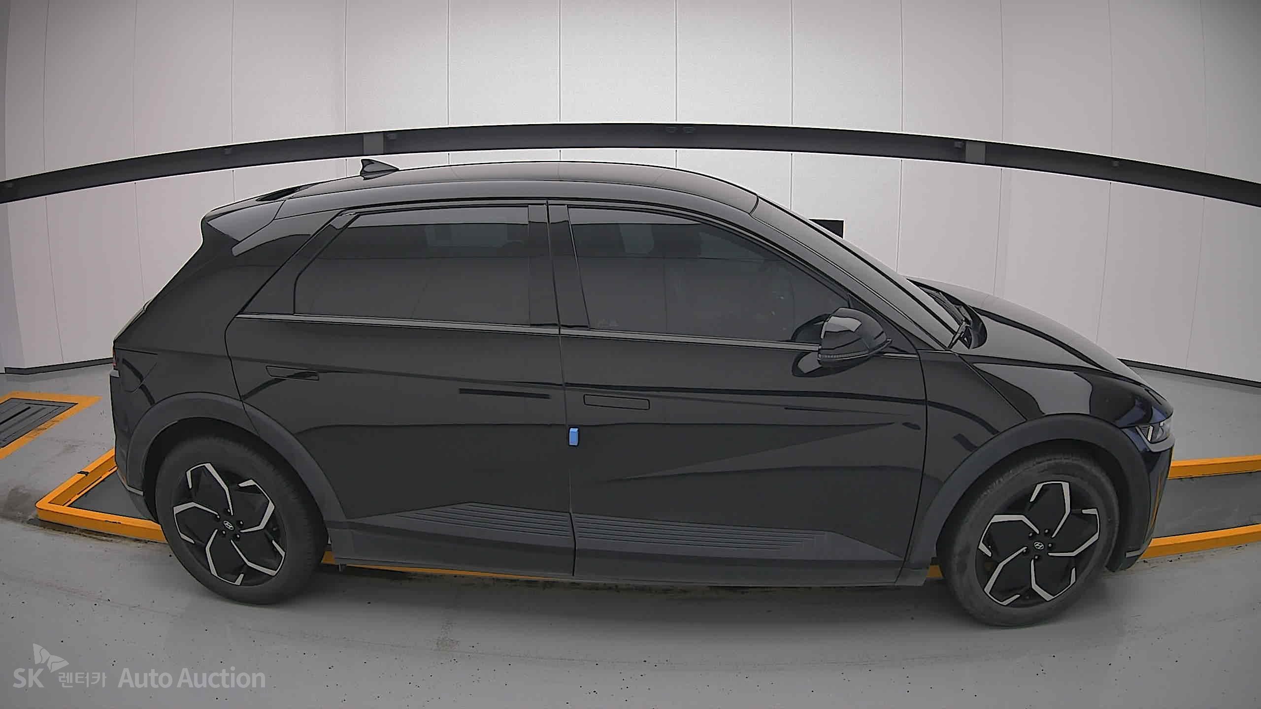 2022 - hyundai ioniq