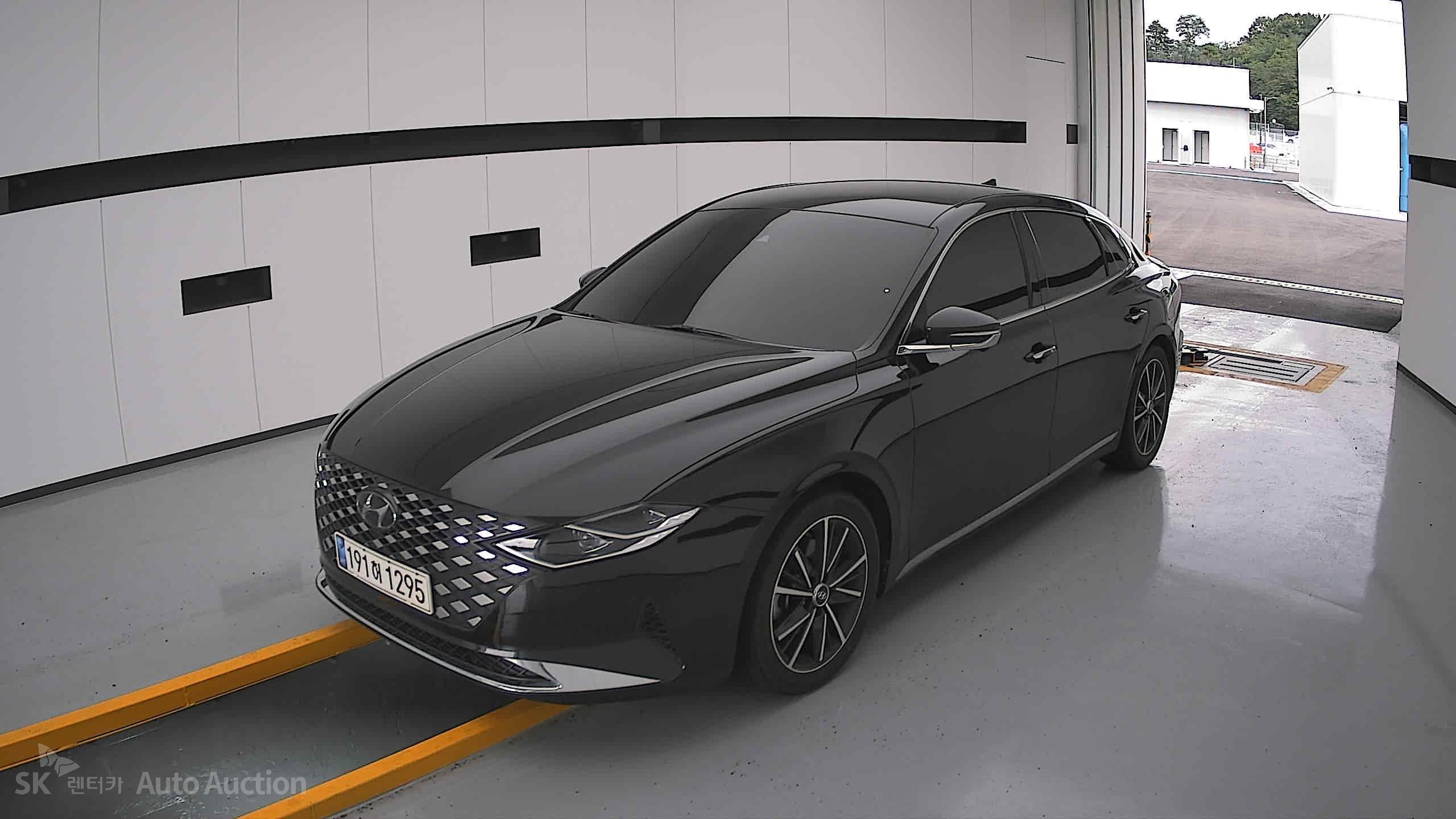 2022 - hyundai grandeur