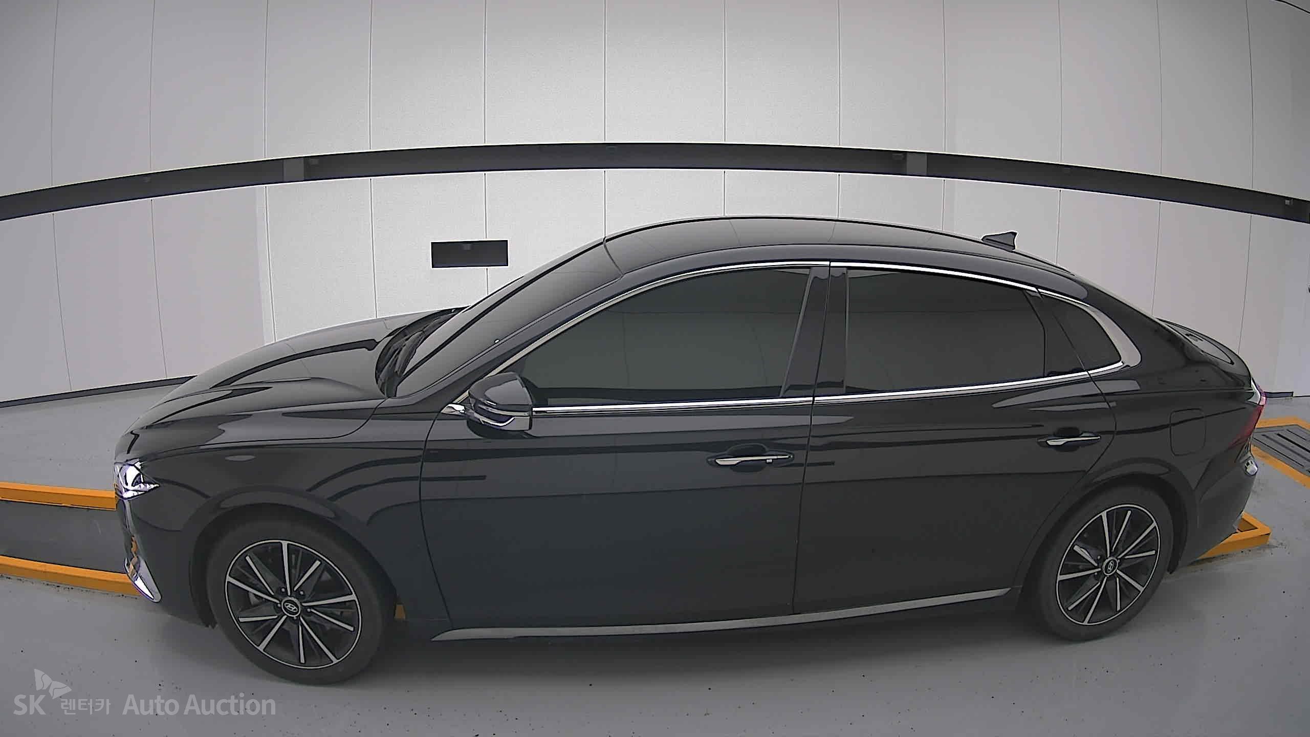 2022 - hyundai grandeur