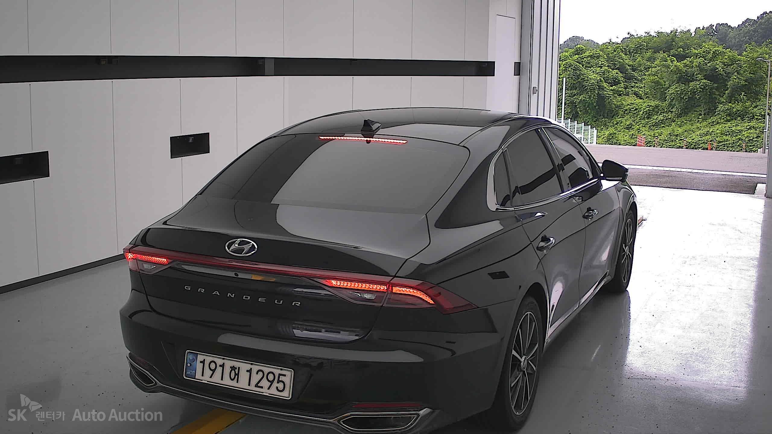 2022 - hyundai grandeur