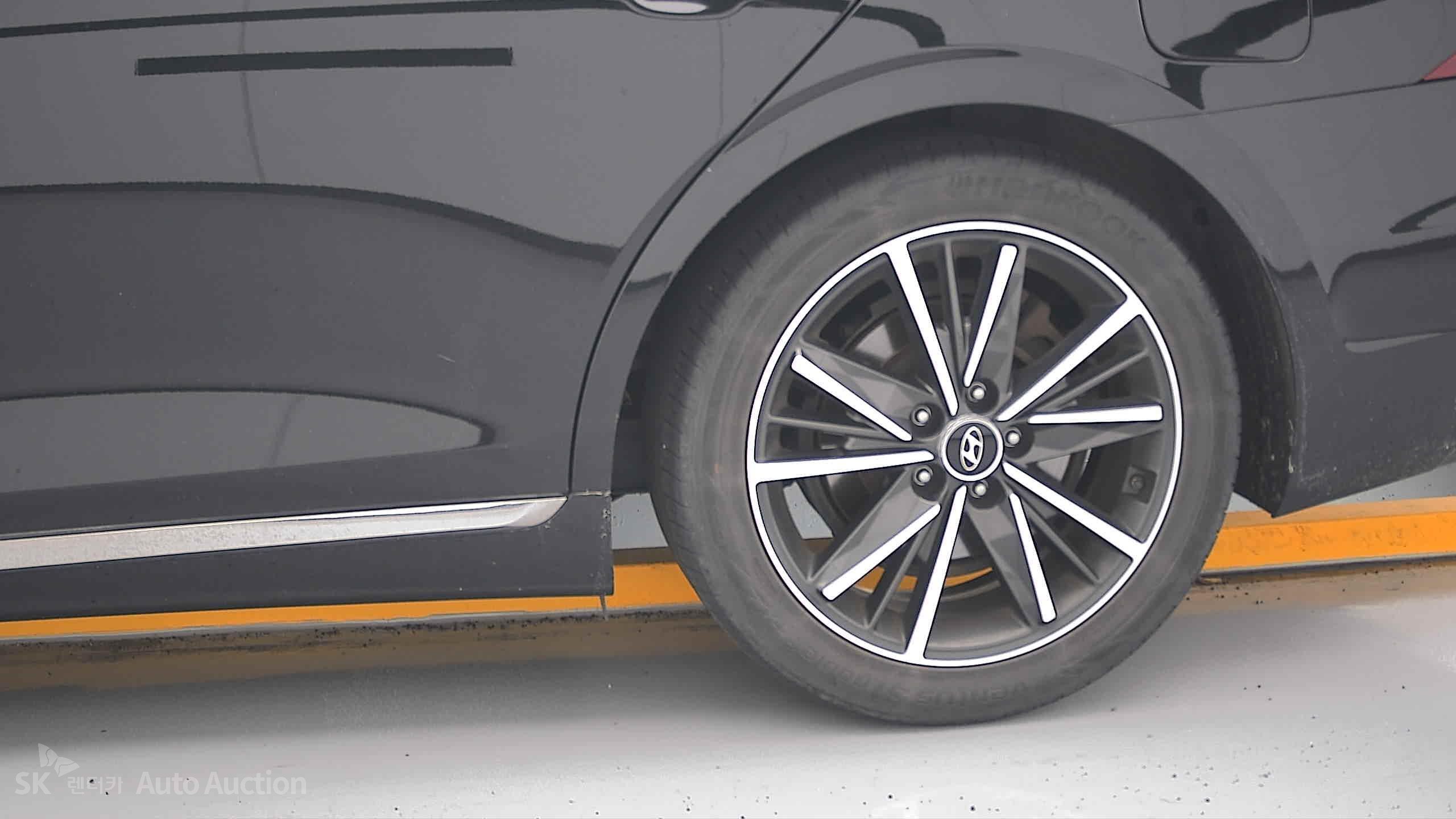 2022 - hyundai grandeur