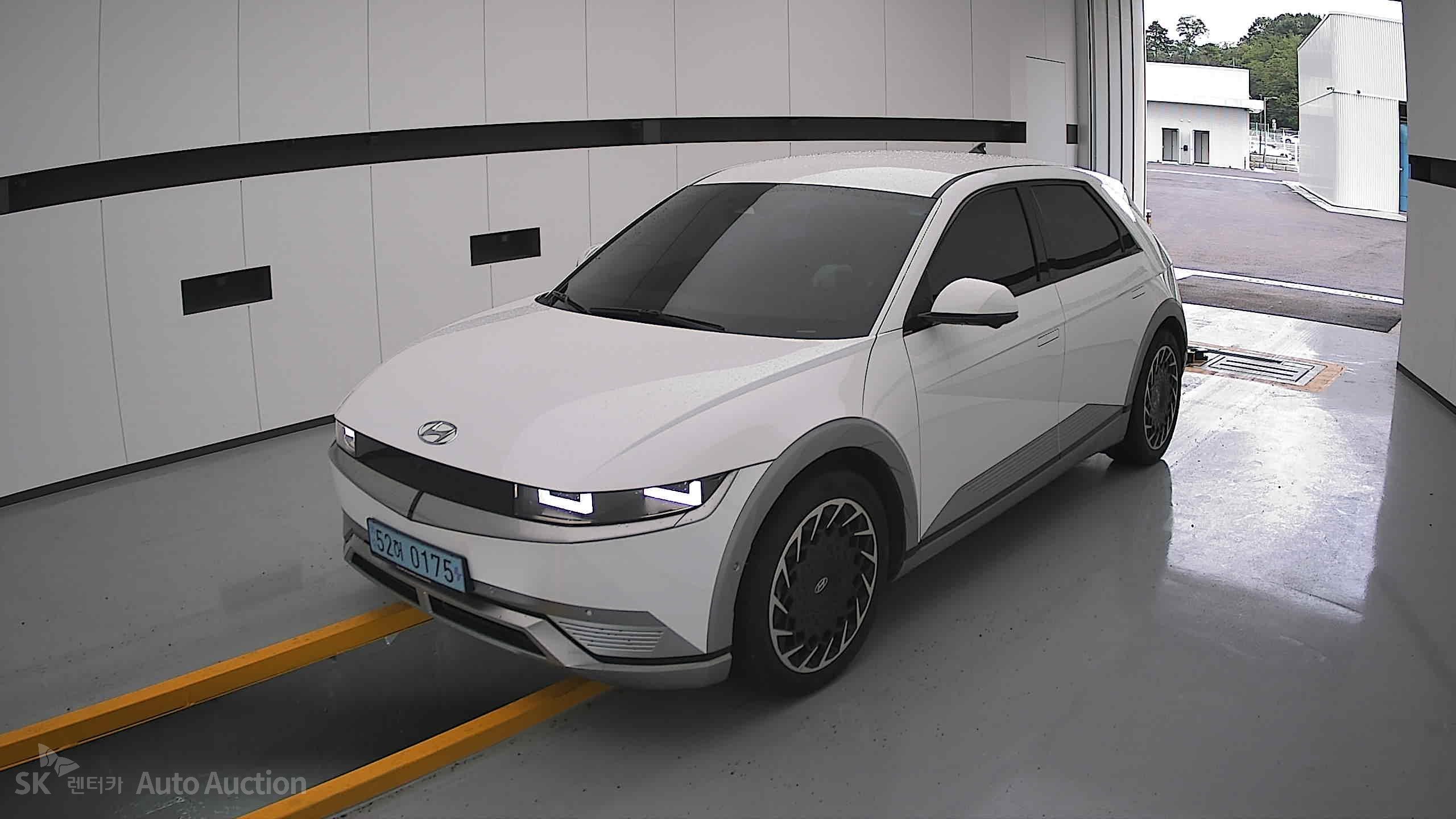 2022 - hyundai ioniq