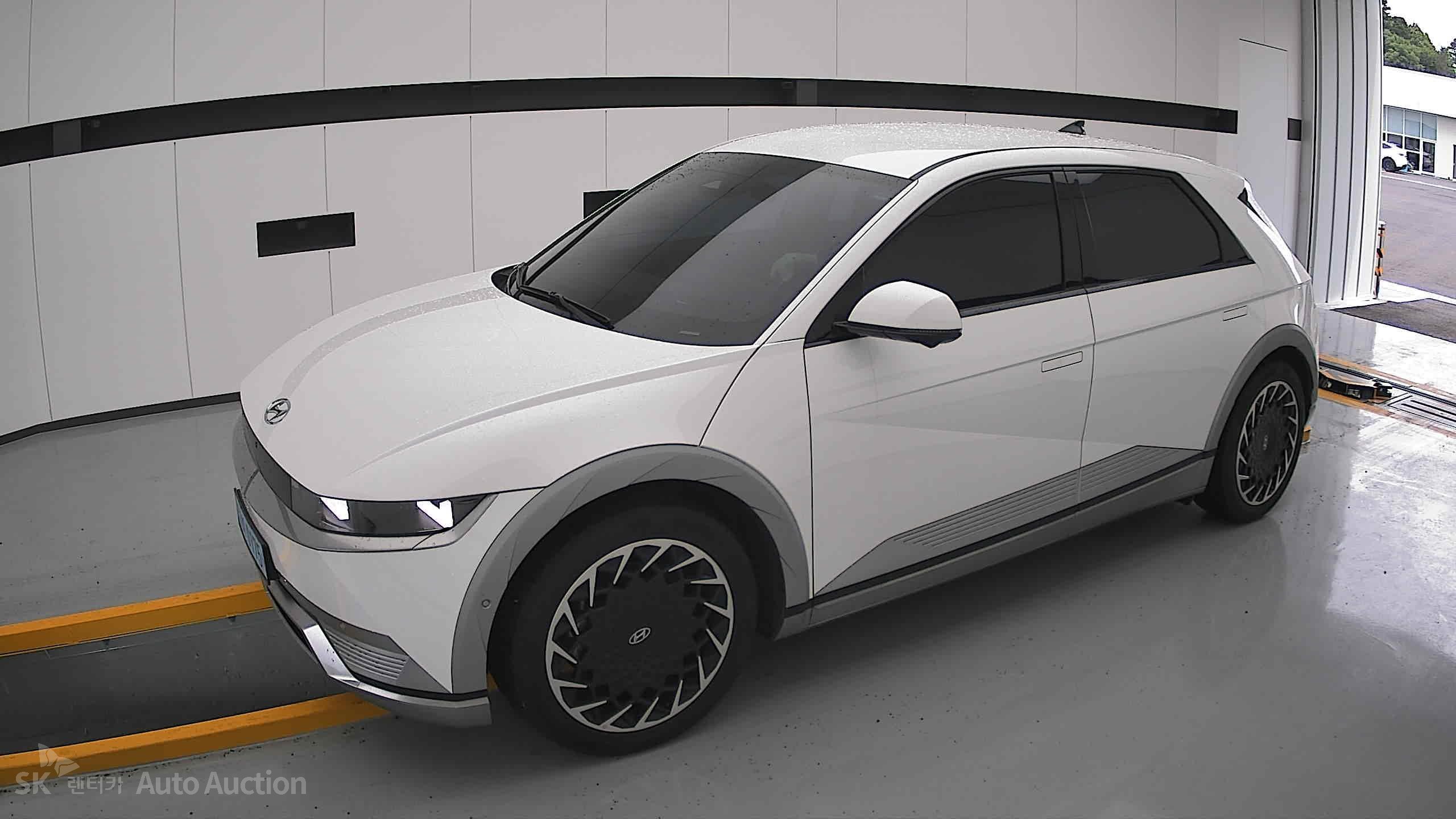 2022 - hyundai ioniq