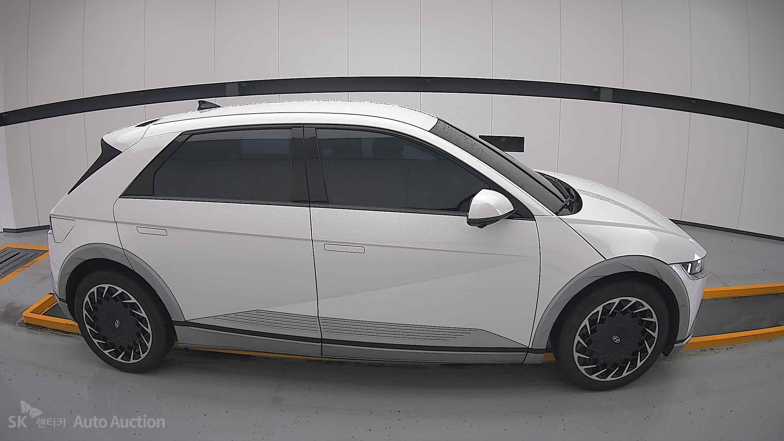 2022 - hyundai ioniq