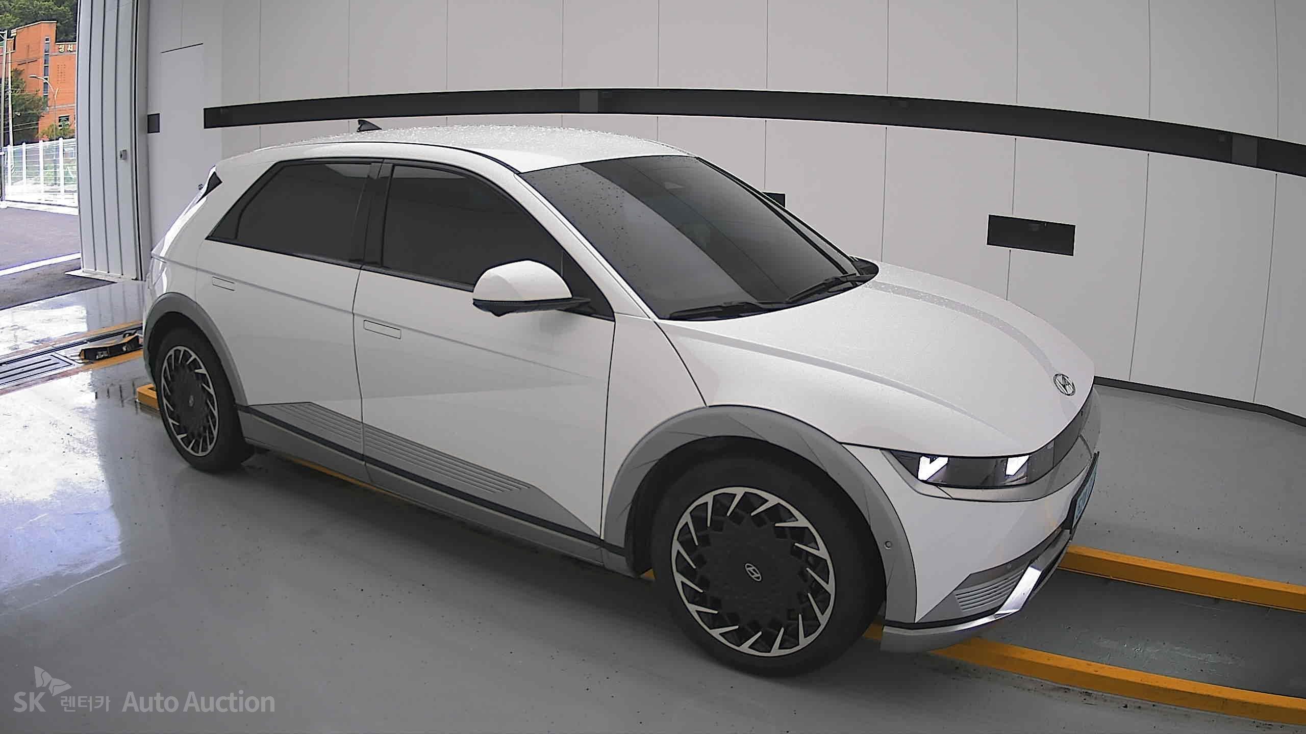 2022 - hyundai ioniq