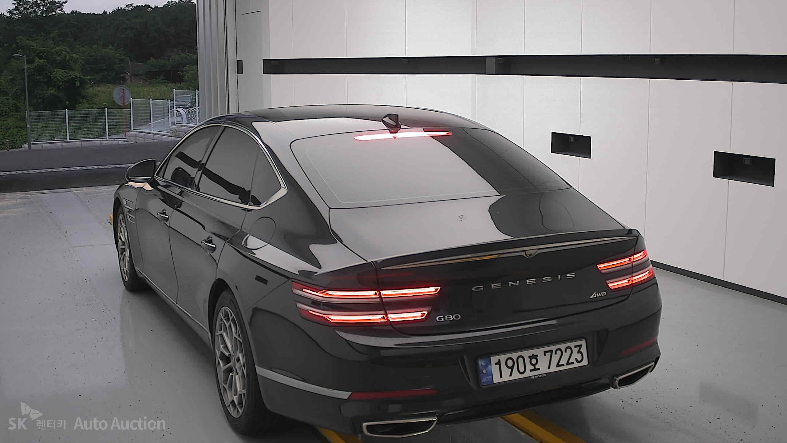 2022 - genesis g80