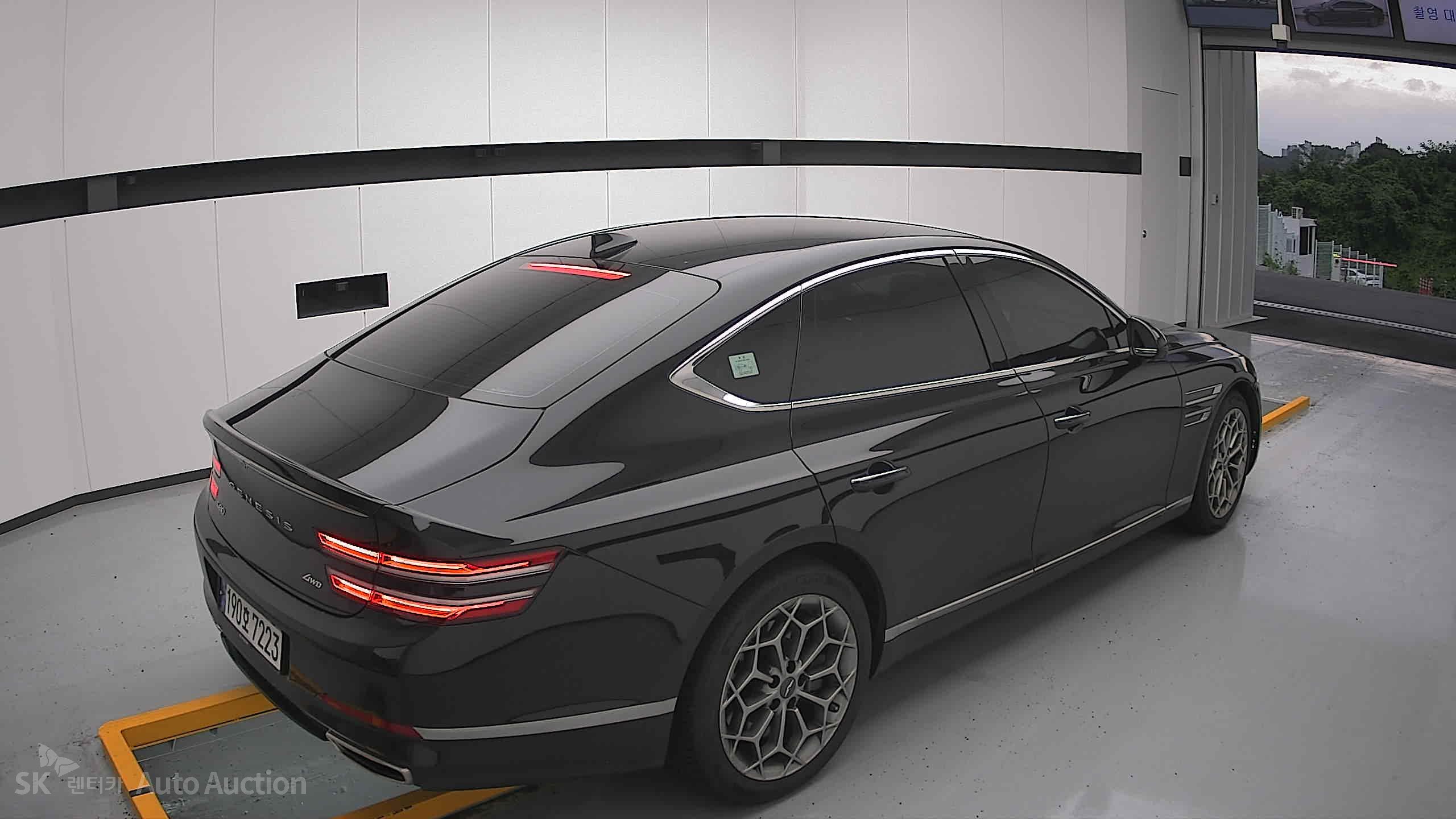 2022 - genesis g80