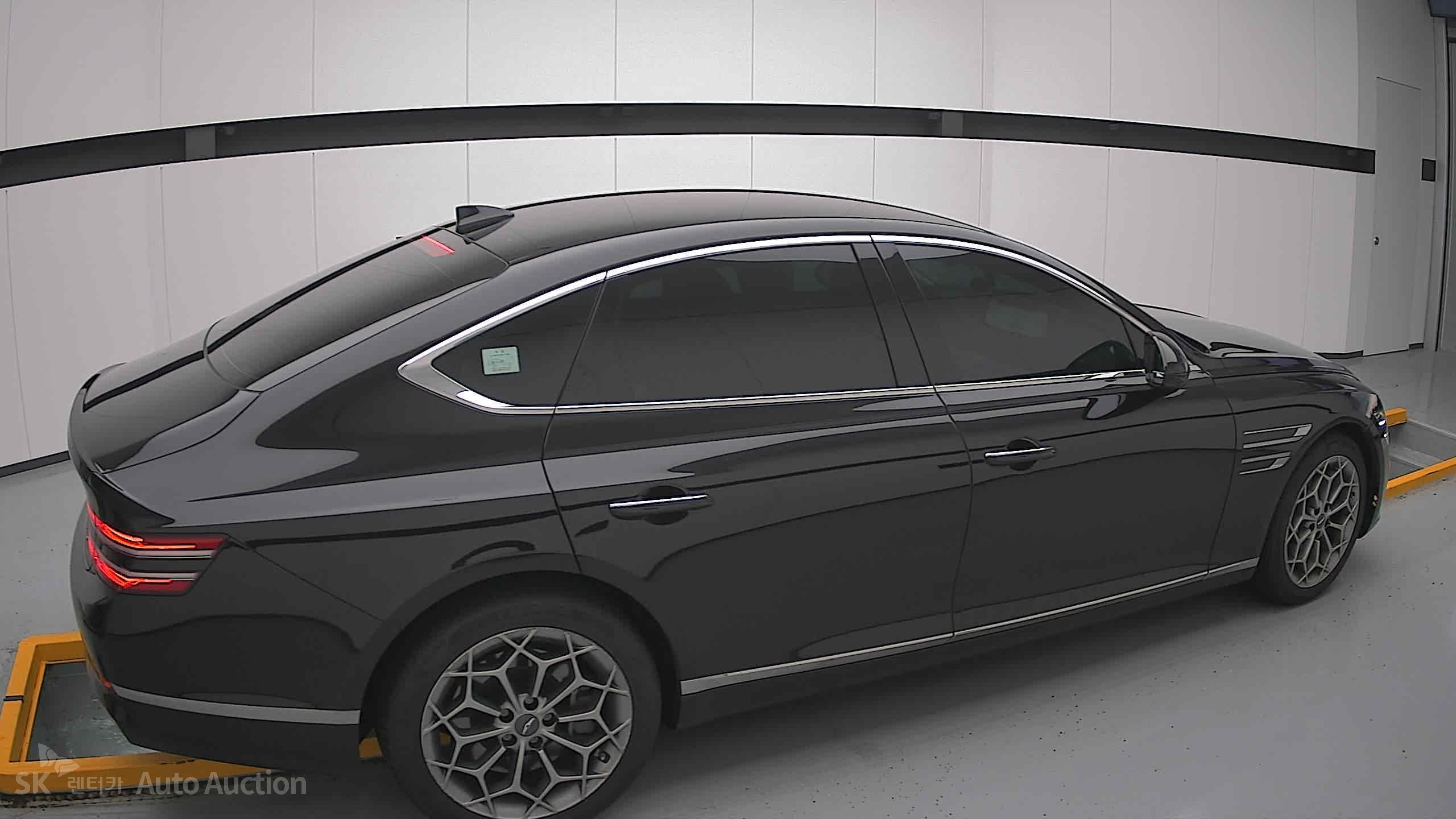 2022 - genesis g80
