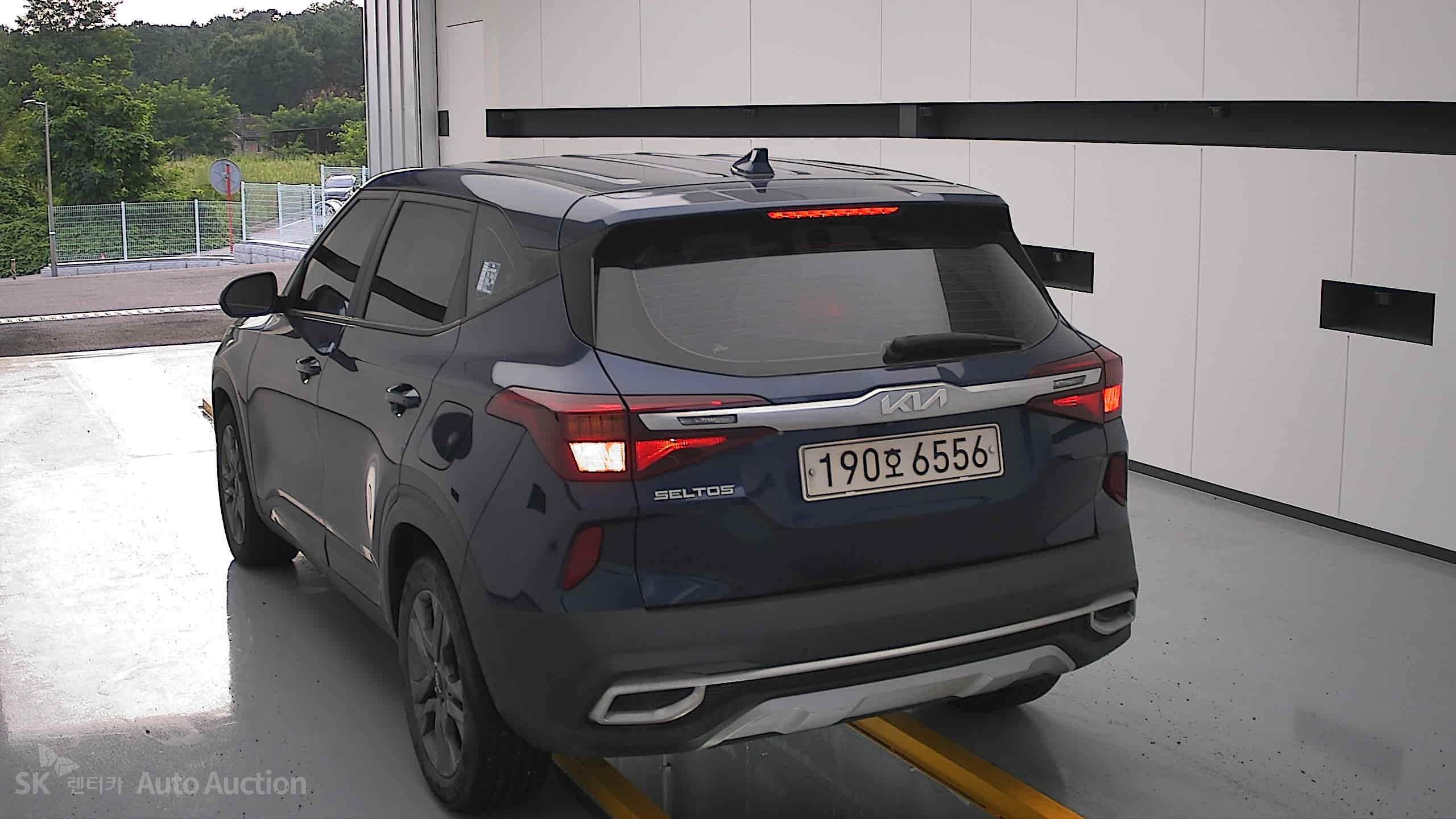 2023 - kia seltos