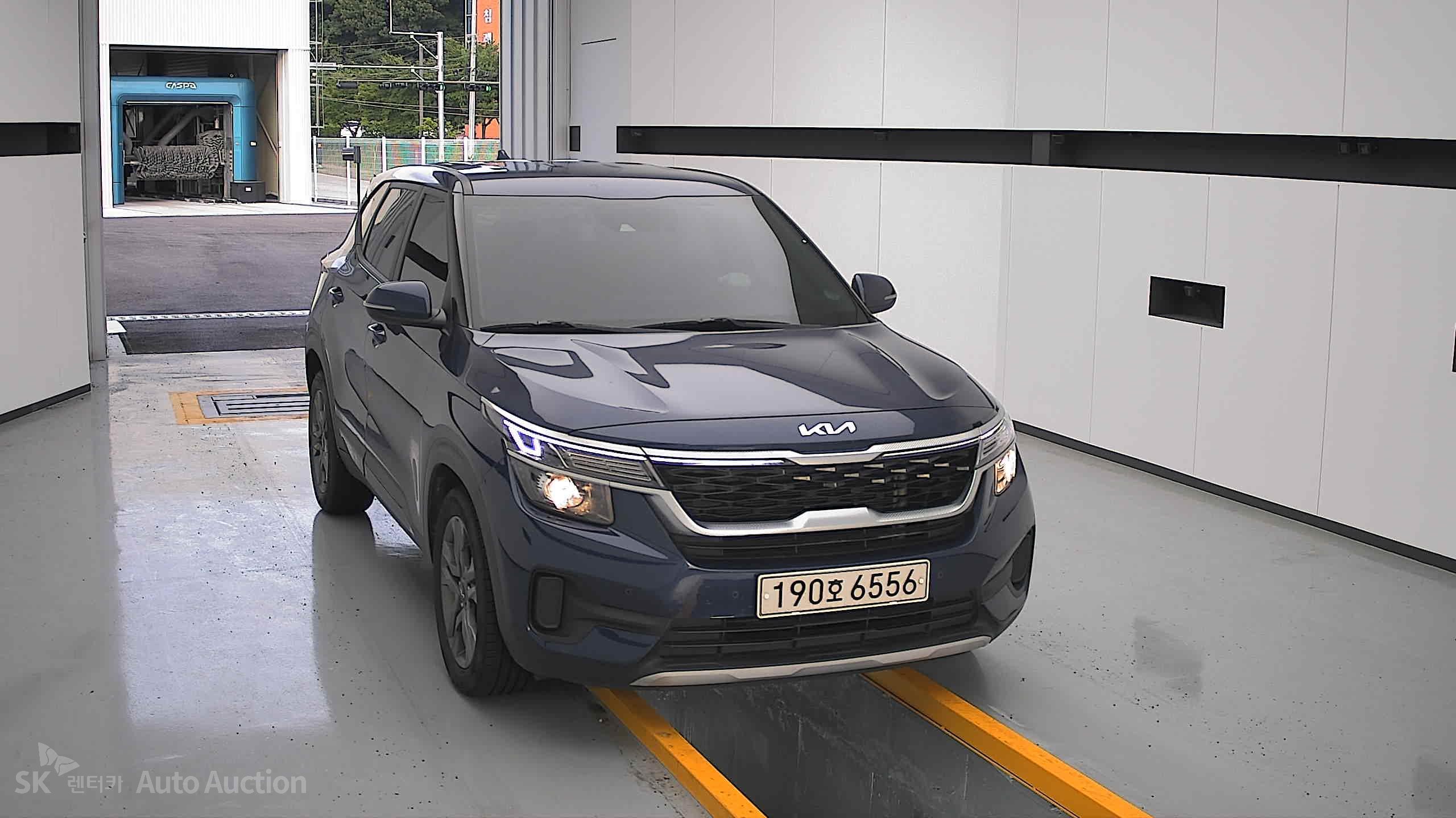 2023 - kia seltos