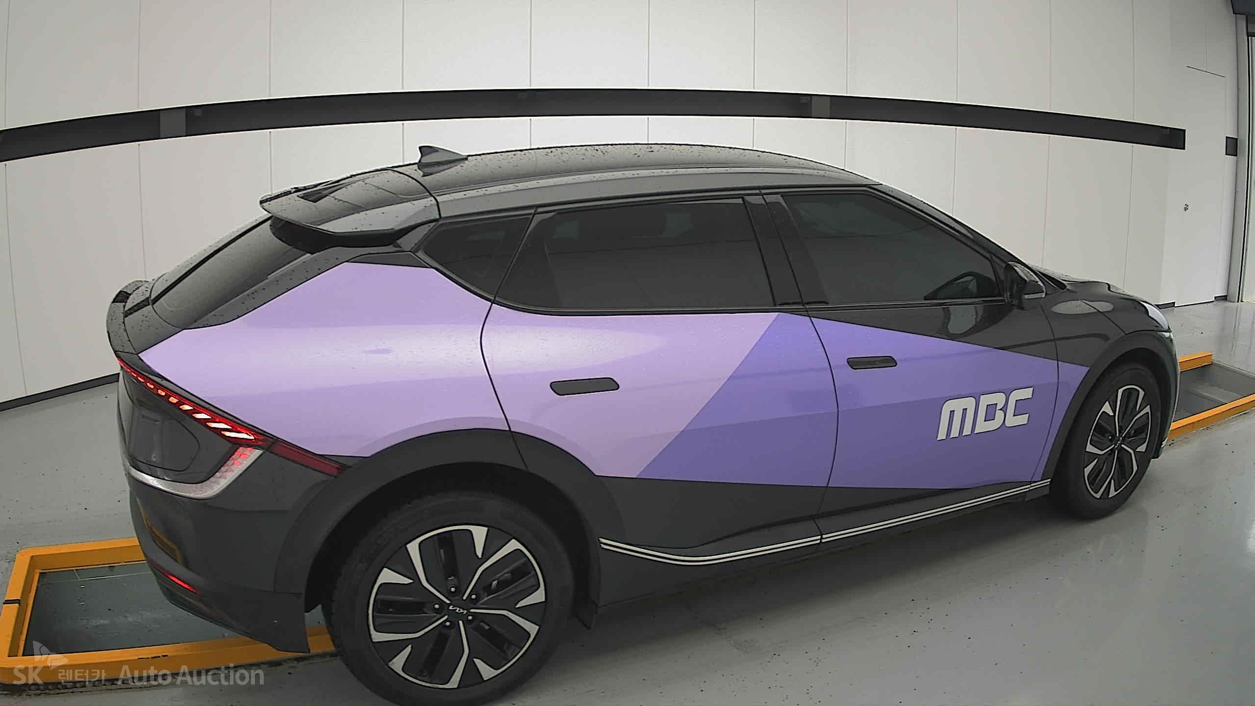2022 - kia ev6