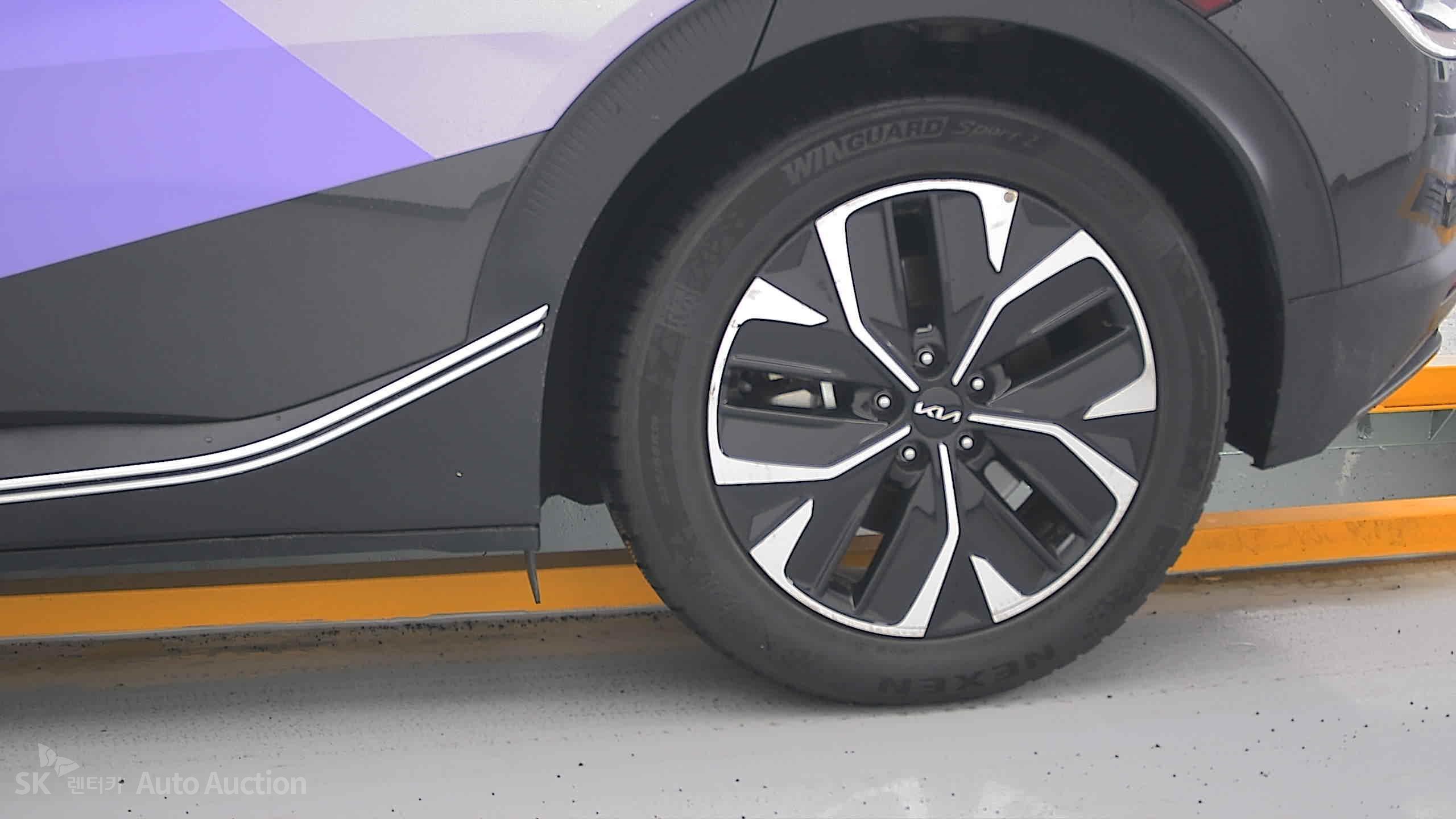 2022 - kia ev6