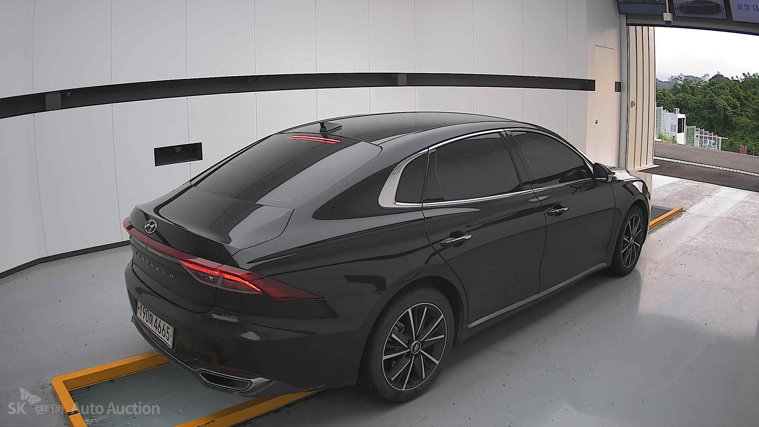 2022 - hyundai grandeur