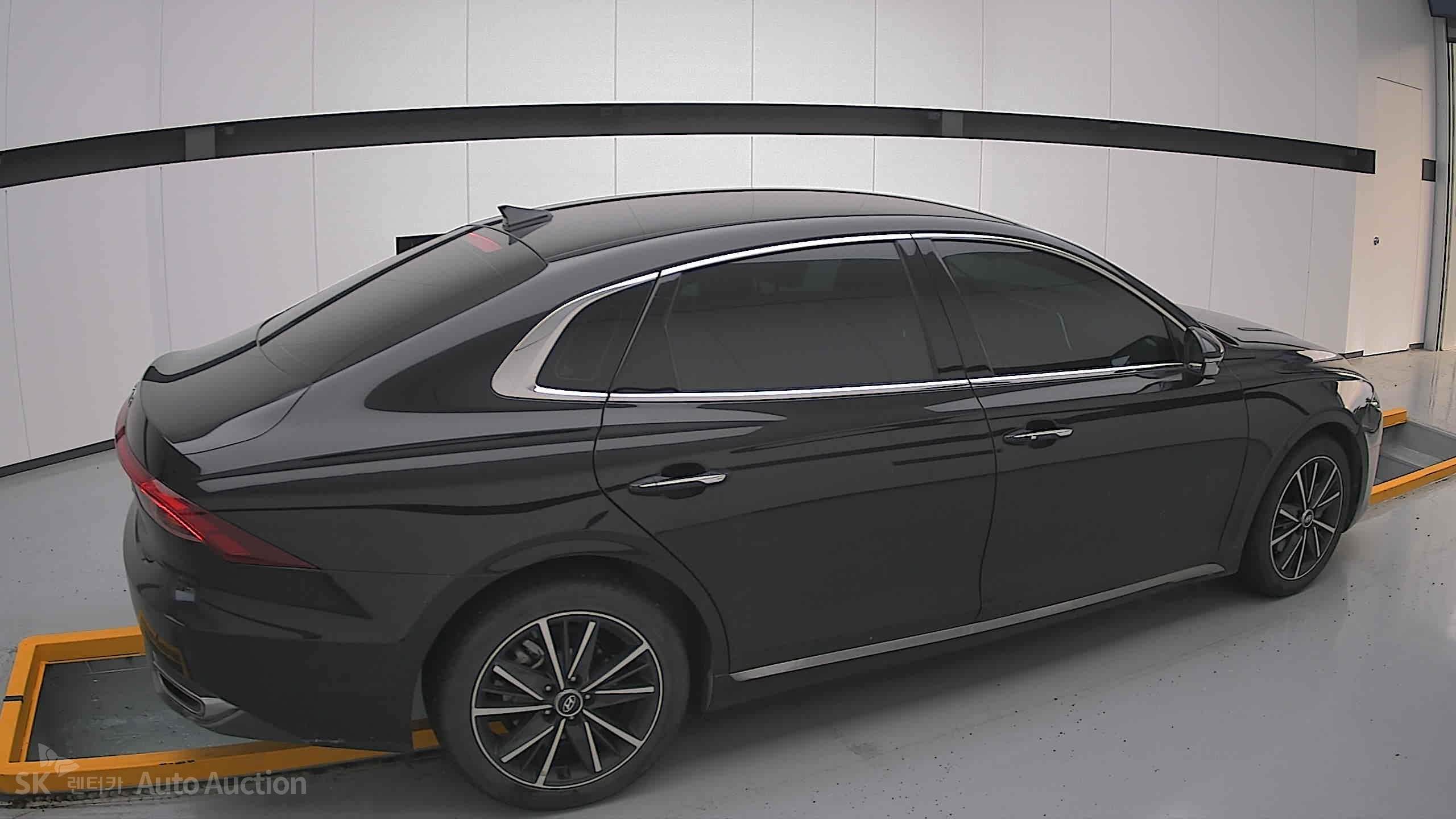 2022 - hyundai grandeur
