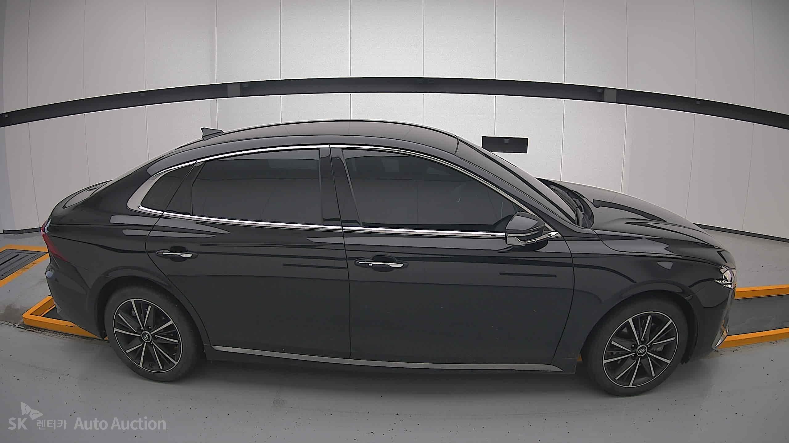 2022 - hyundai grandeur