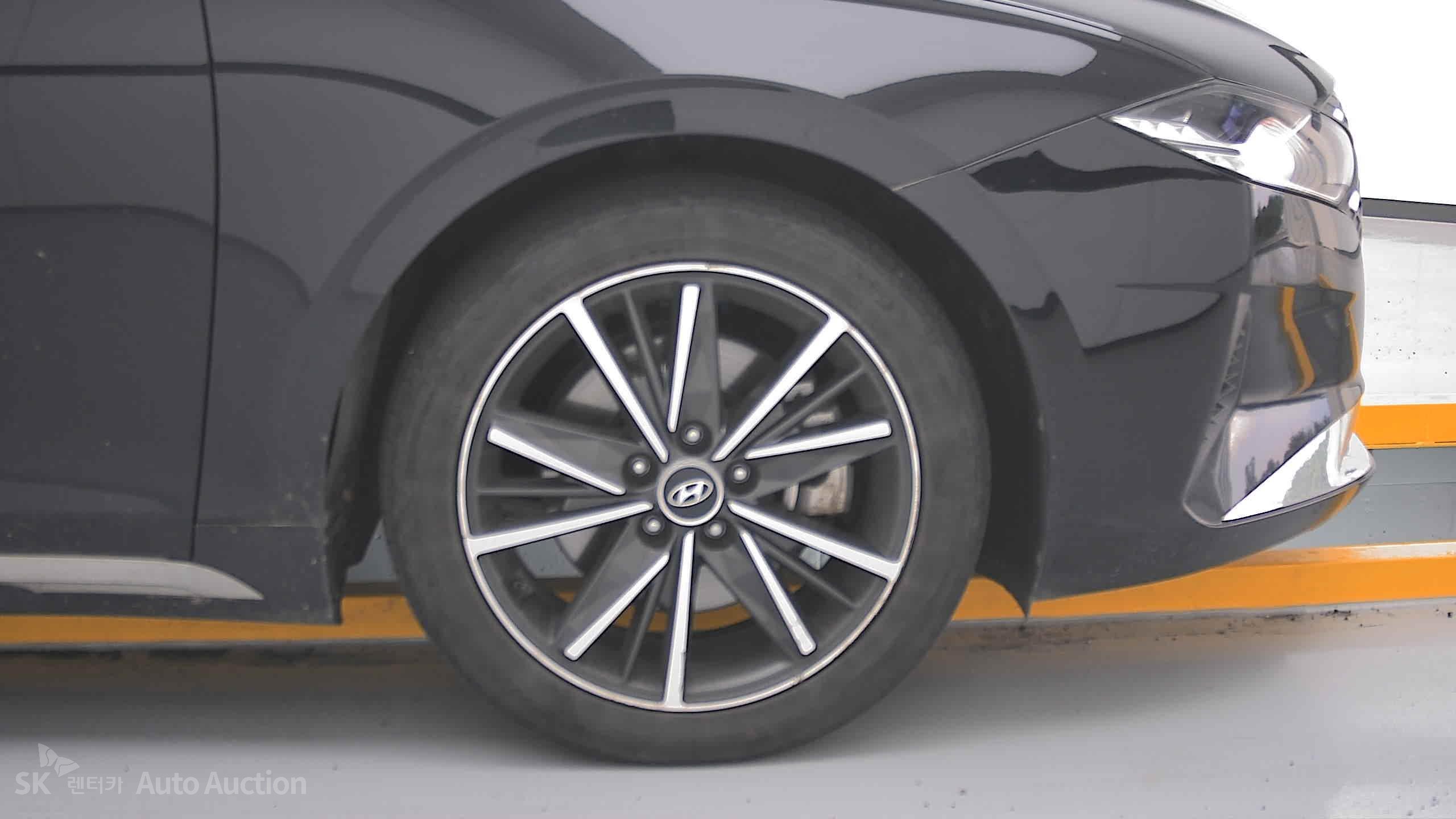 2022 - hyundai grandeur