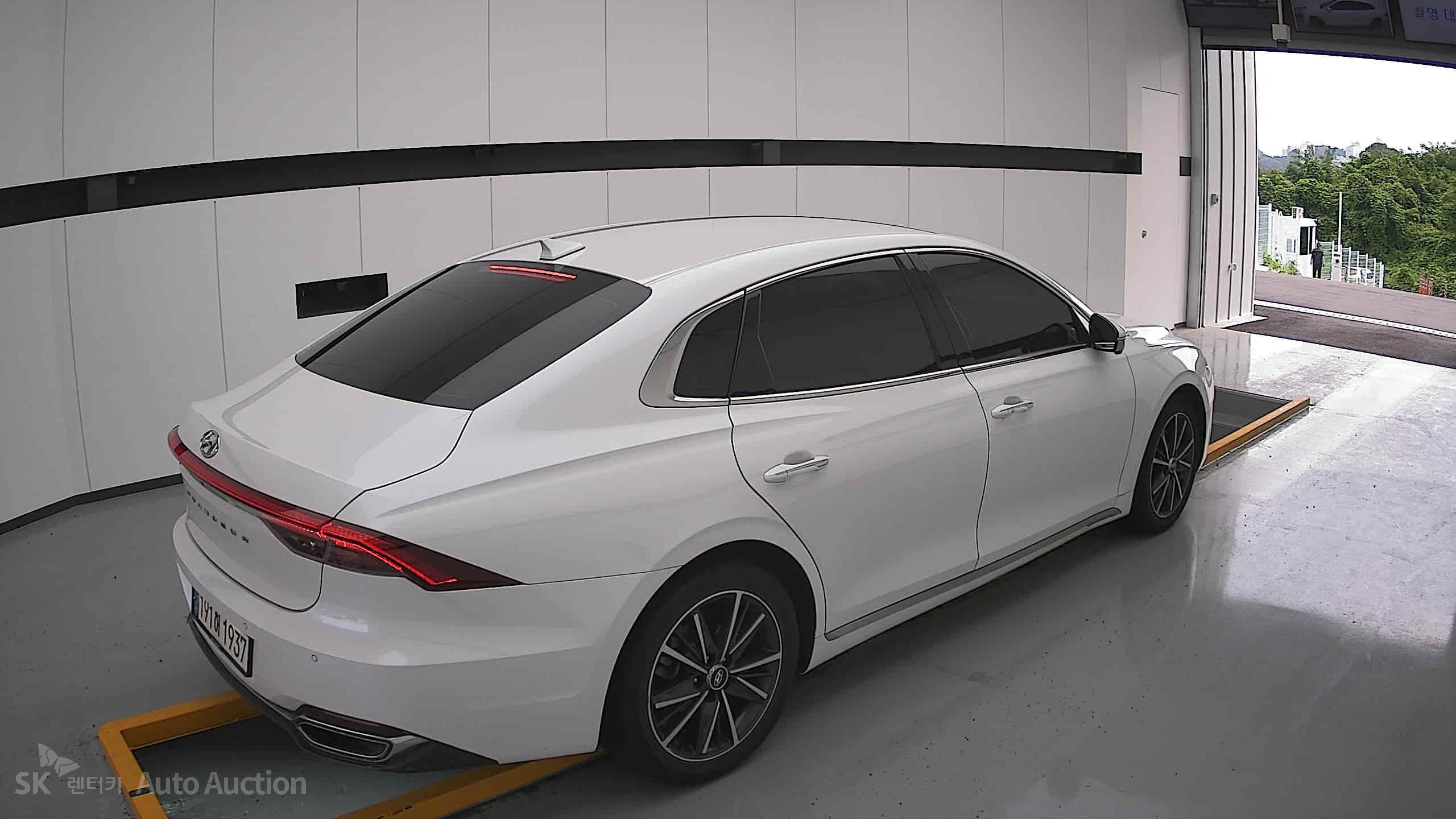 2022 - hyundai grandeur