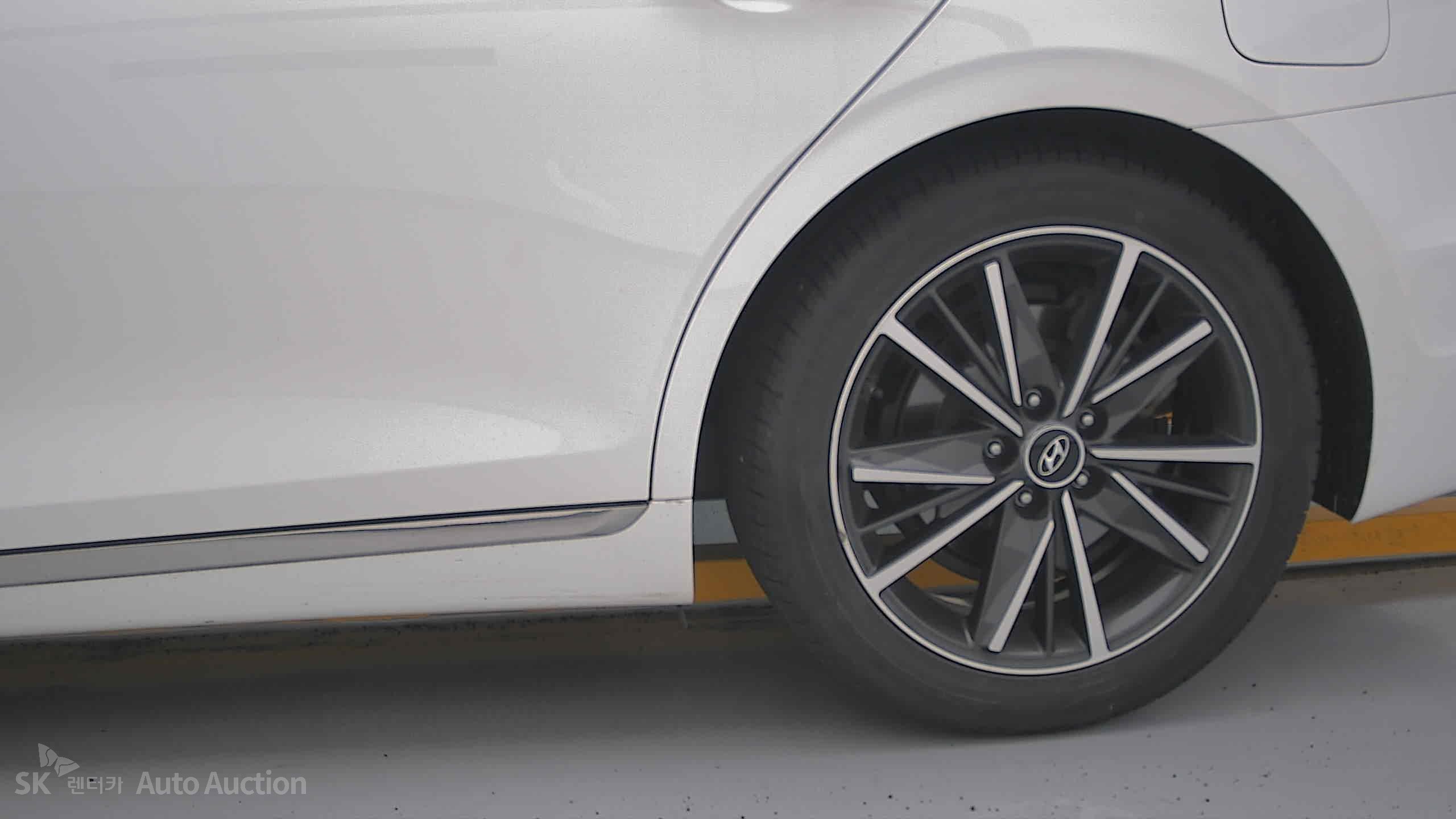 2022 - hyundai grandeur