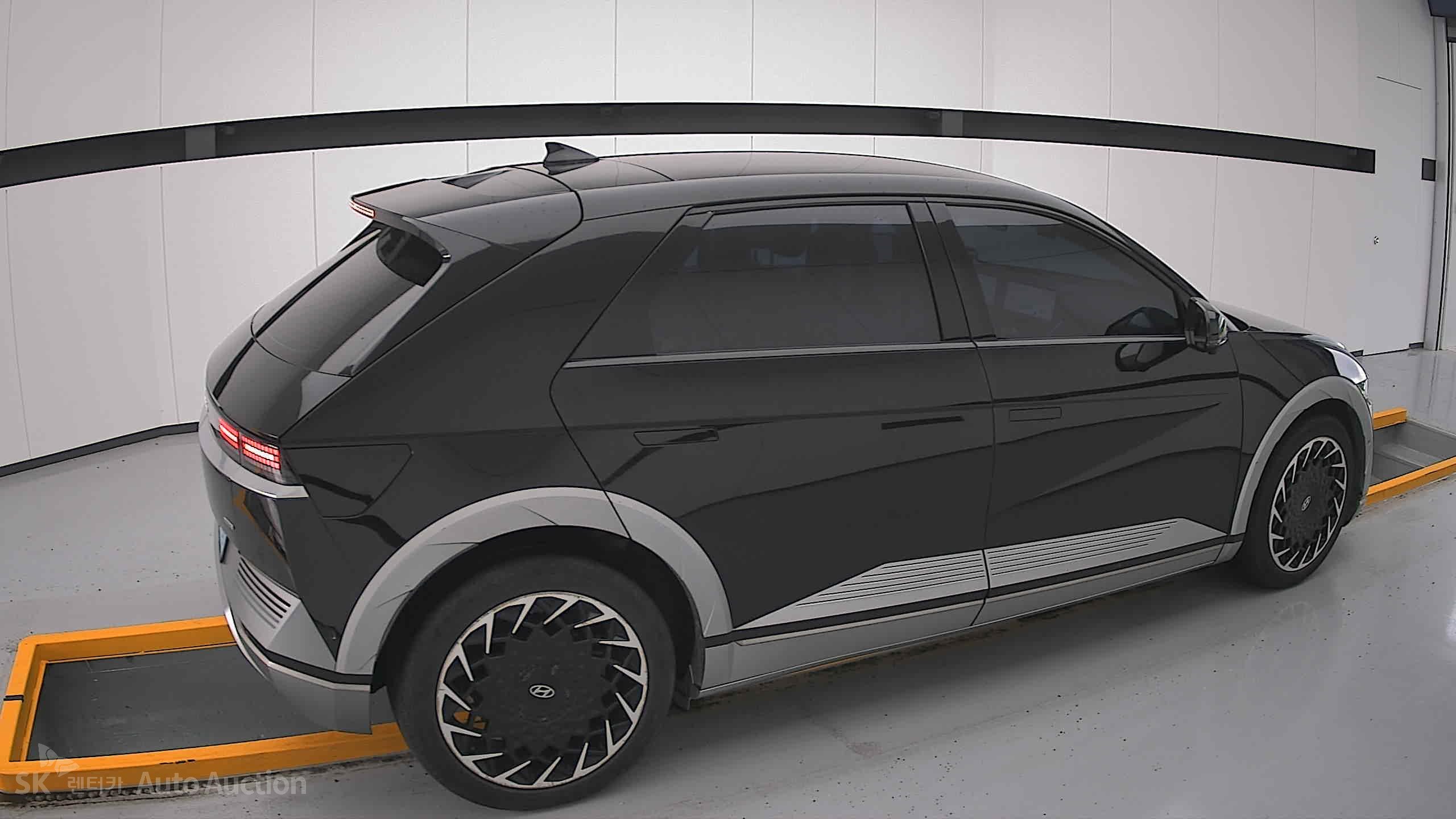 2022 - hyundai ioniq