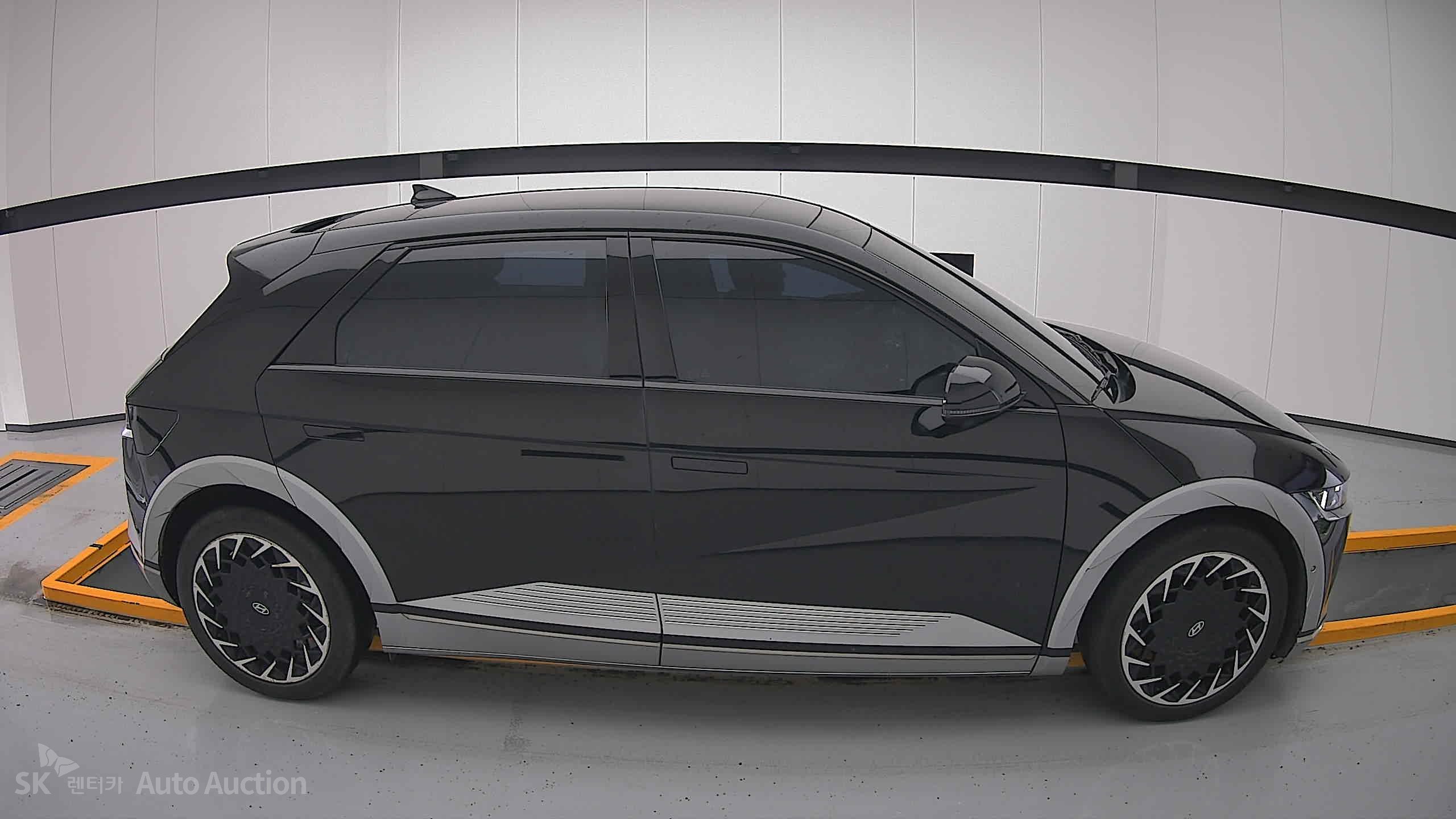 2022 - hyundai ioniq