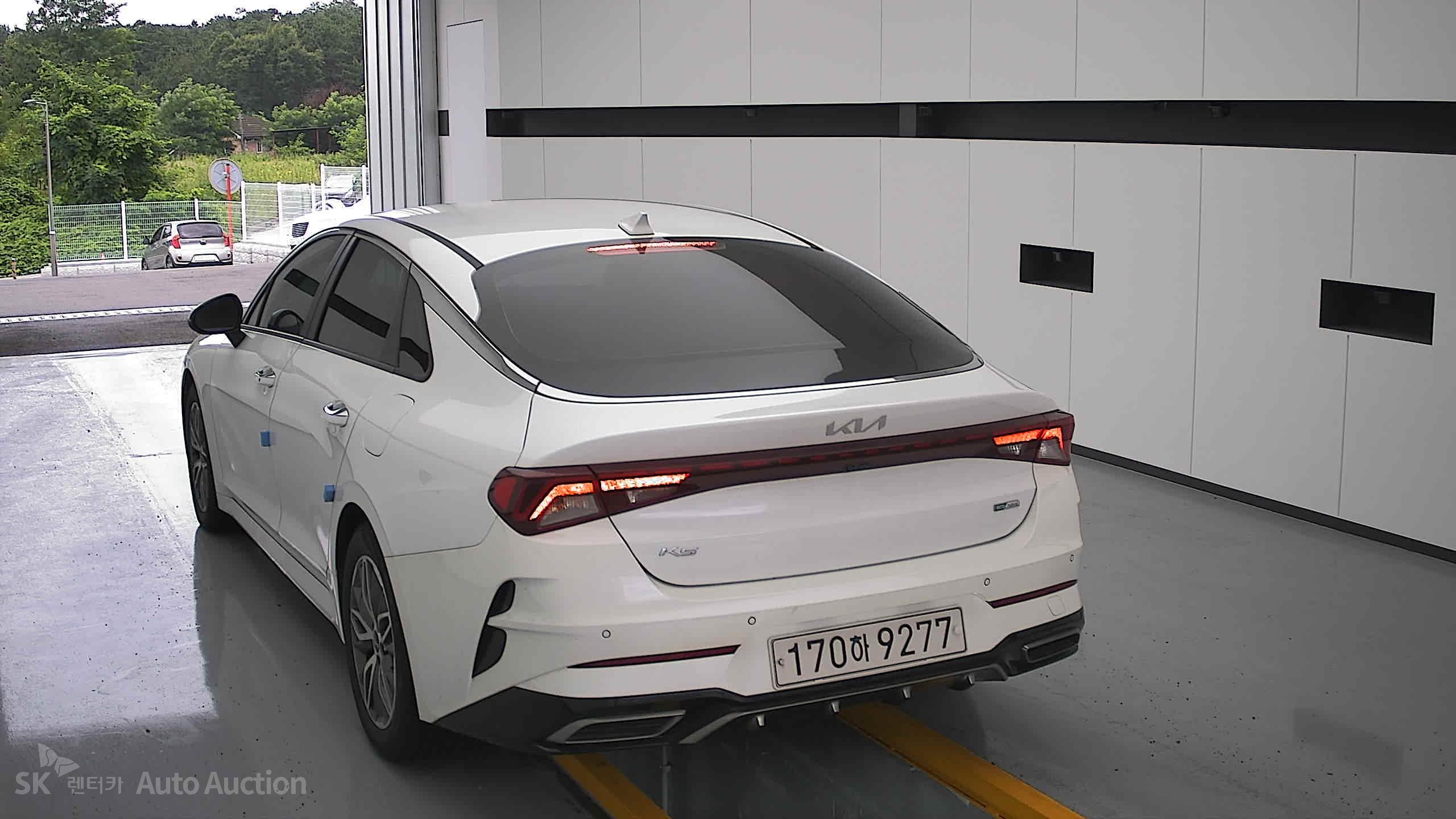 2022 - kia k5