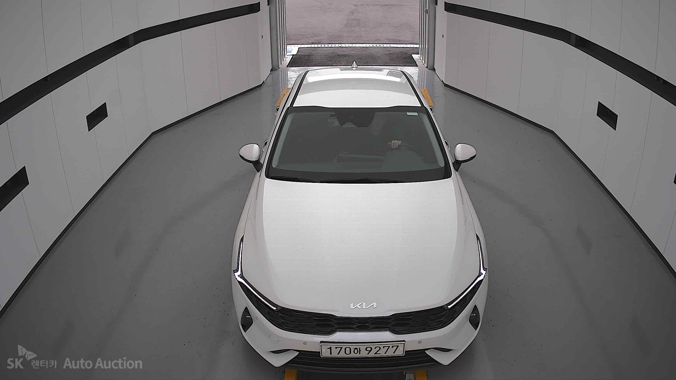 2022 - kia k5