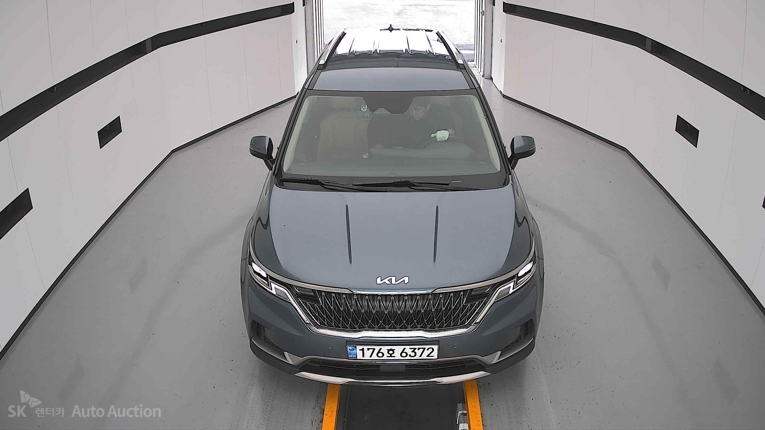 2023 - kia carnival
