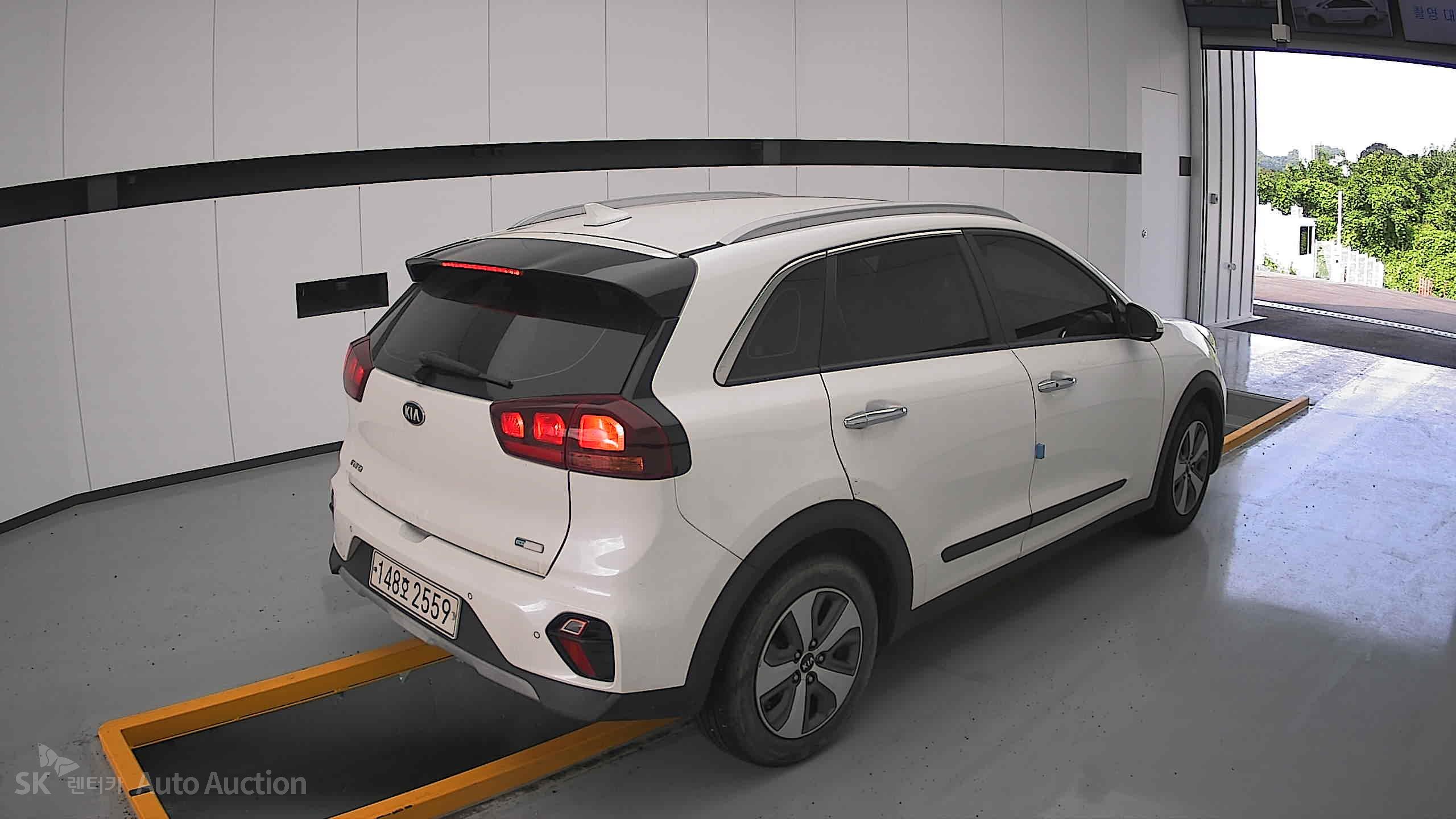 2021 - kia niro
