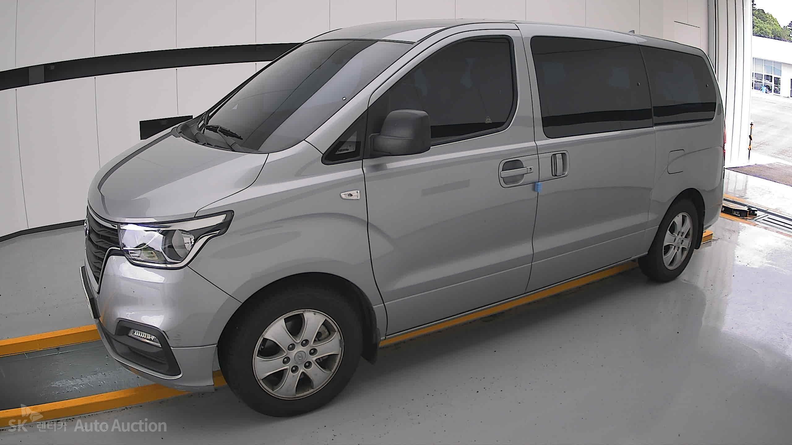 2021 - hyundai grand starex