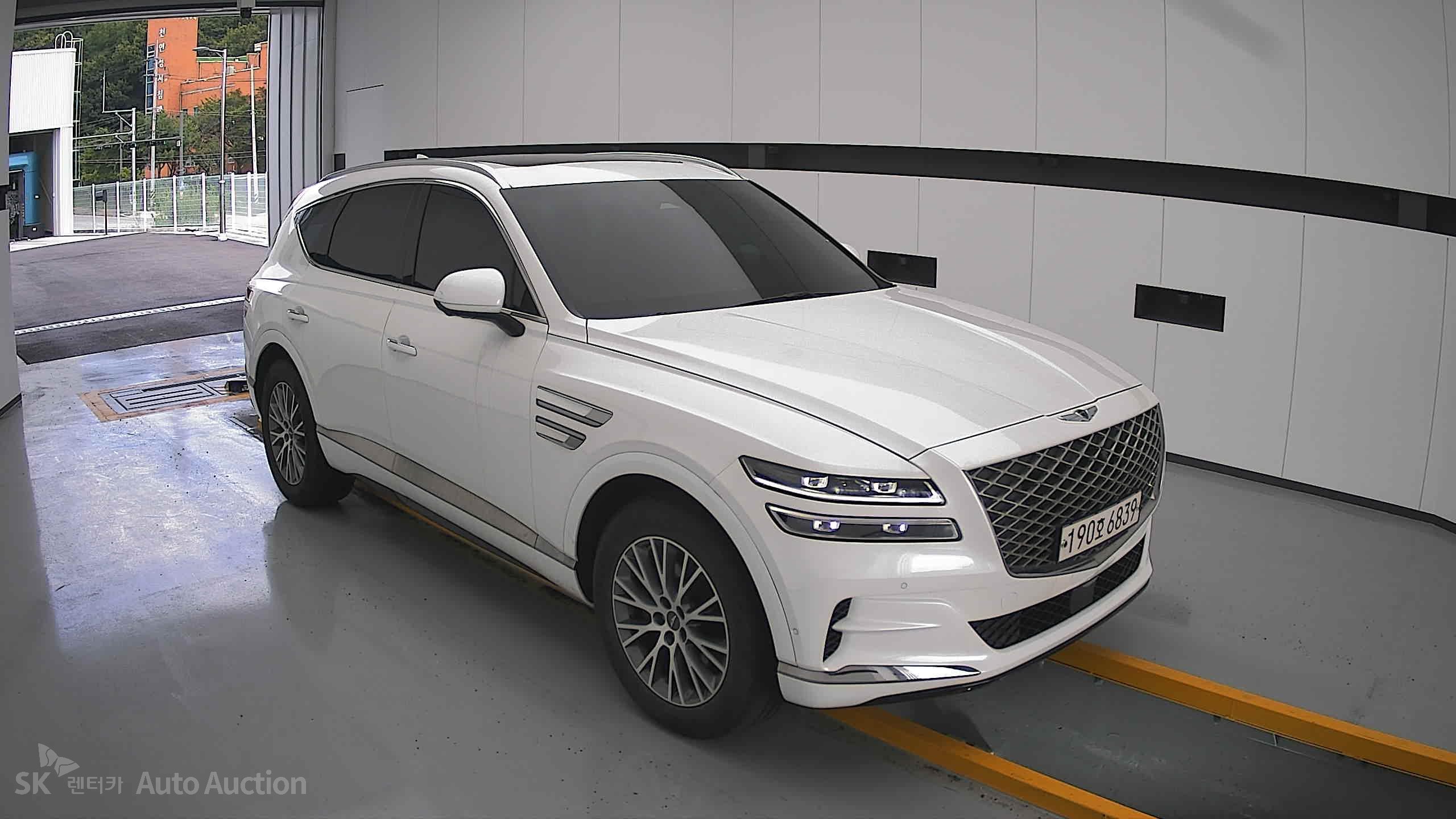 2022 - genesis gv80