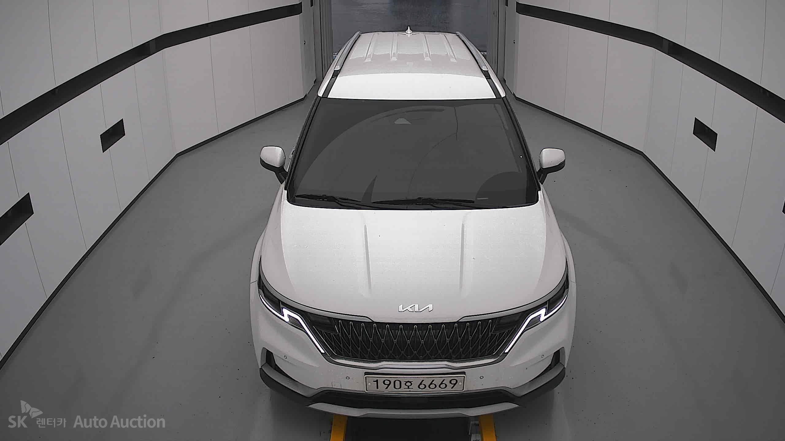 2023 - kia carnival