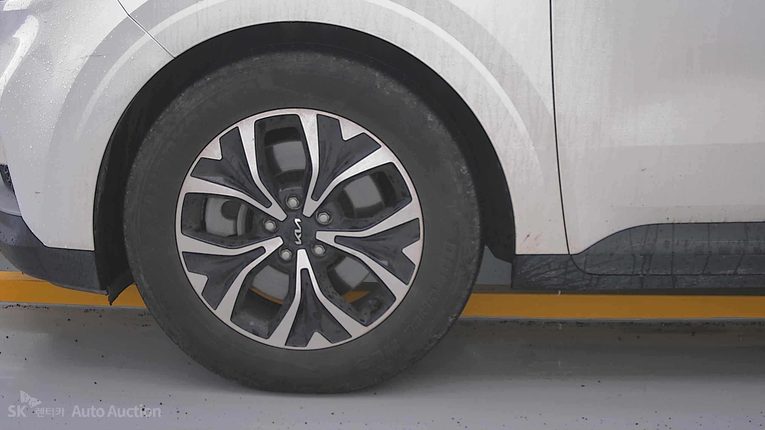 2023 - kia carnival