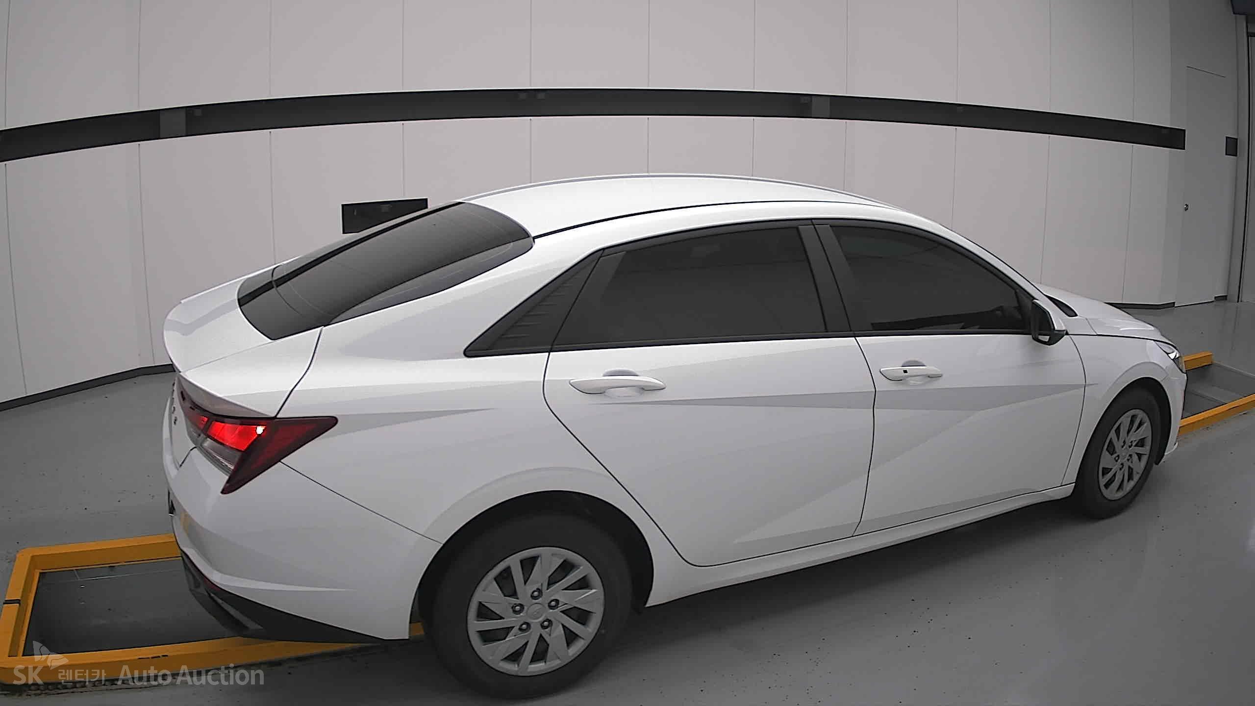 2022 - hyundai avante