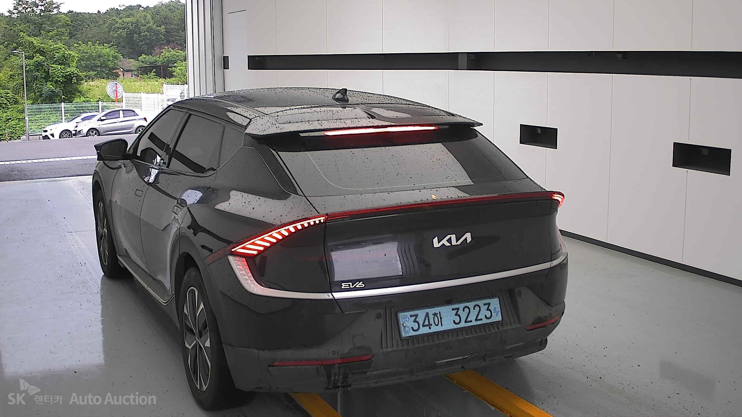 2022 - kia ev6