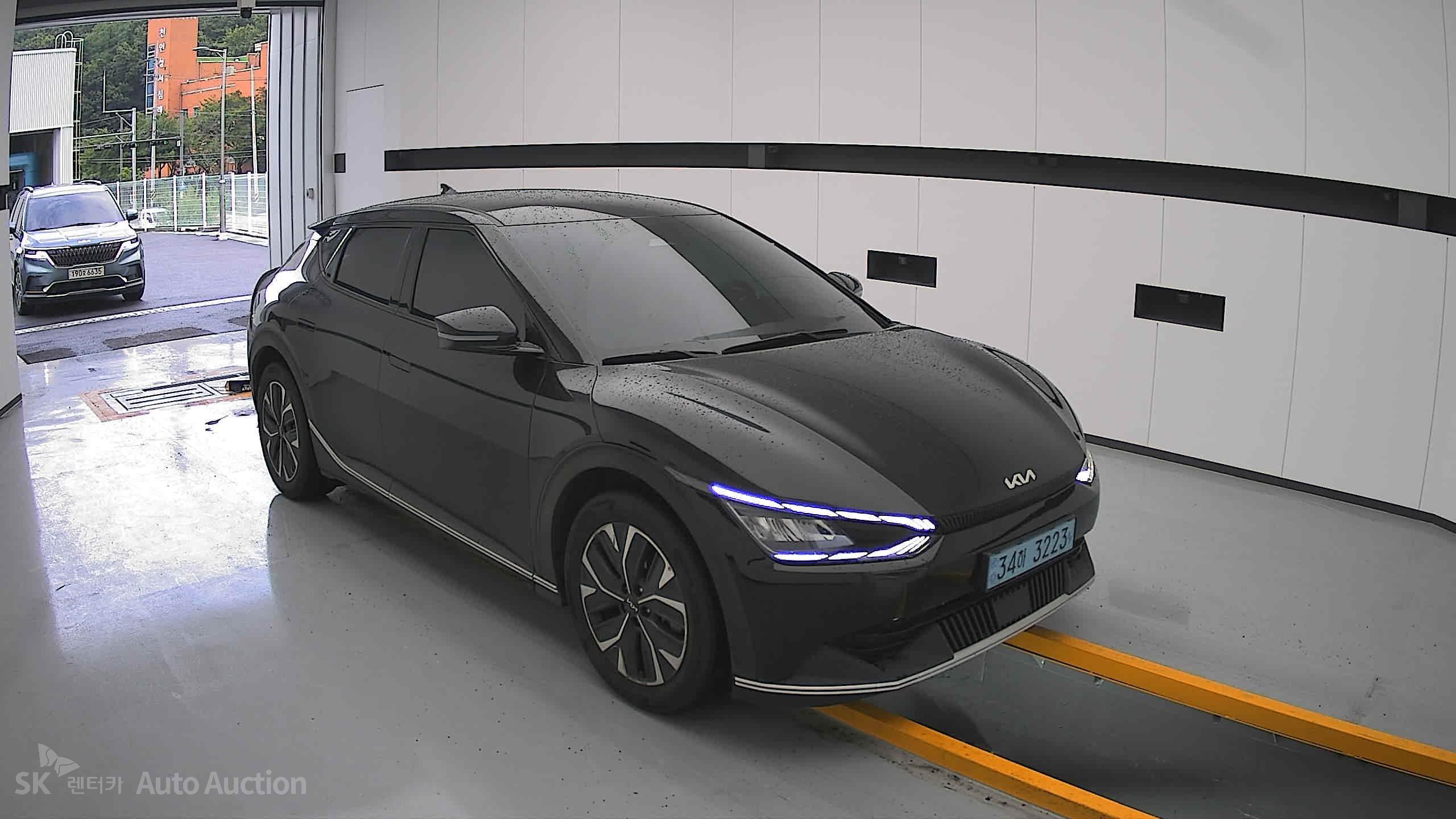 2022 - kia ev6