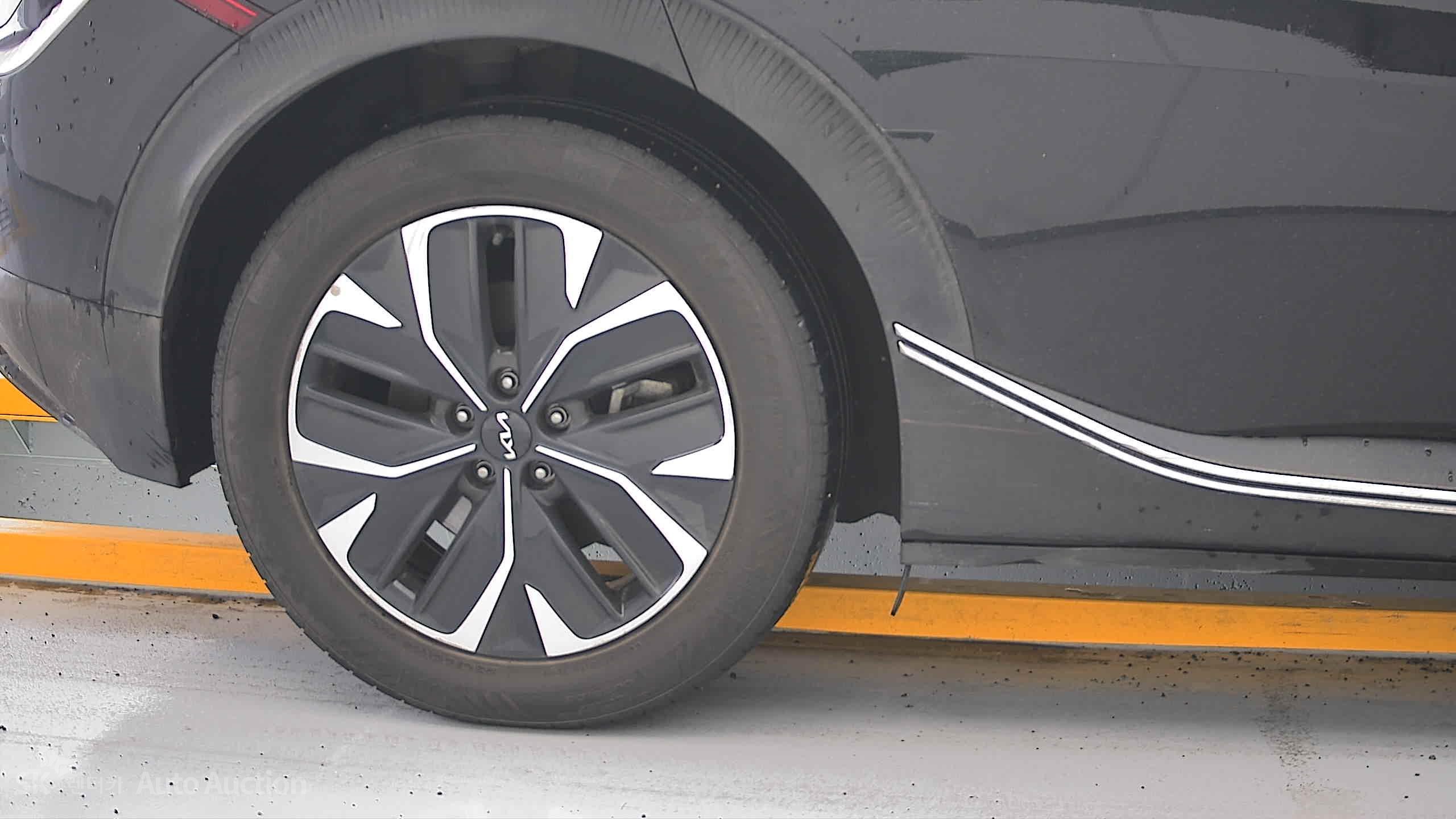 2022 - kia ev6