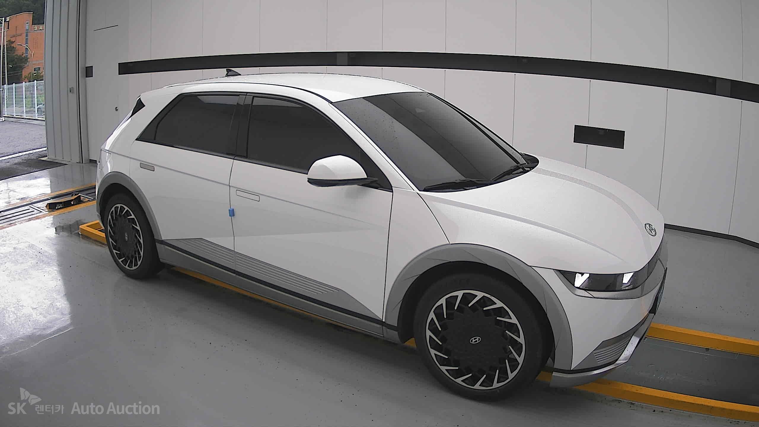 2023 - hyundai ioniq