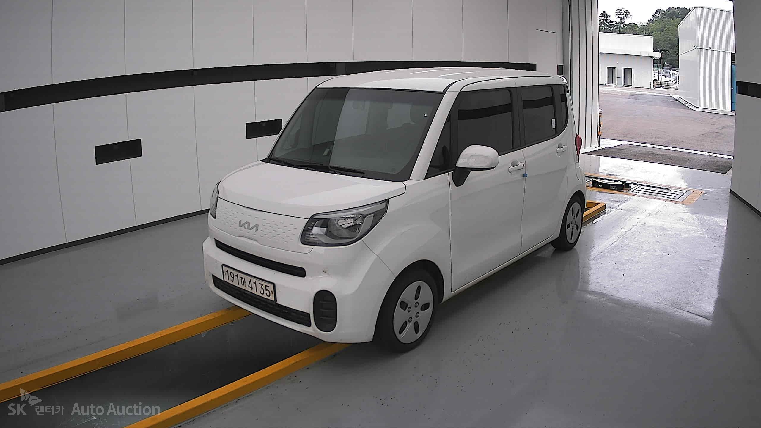 2022 - kia ray