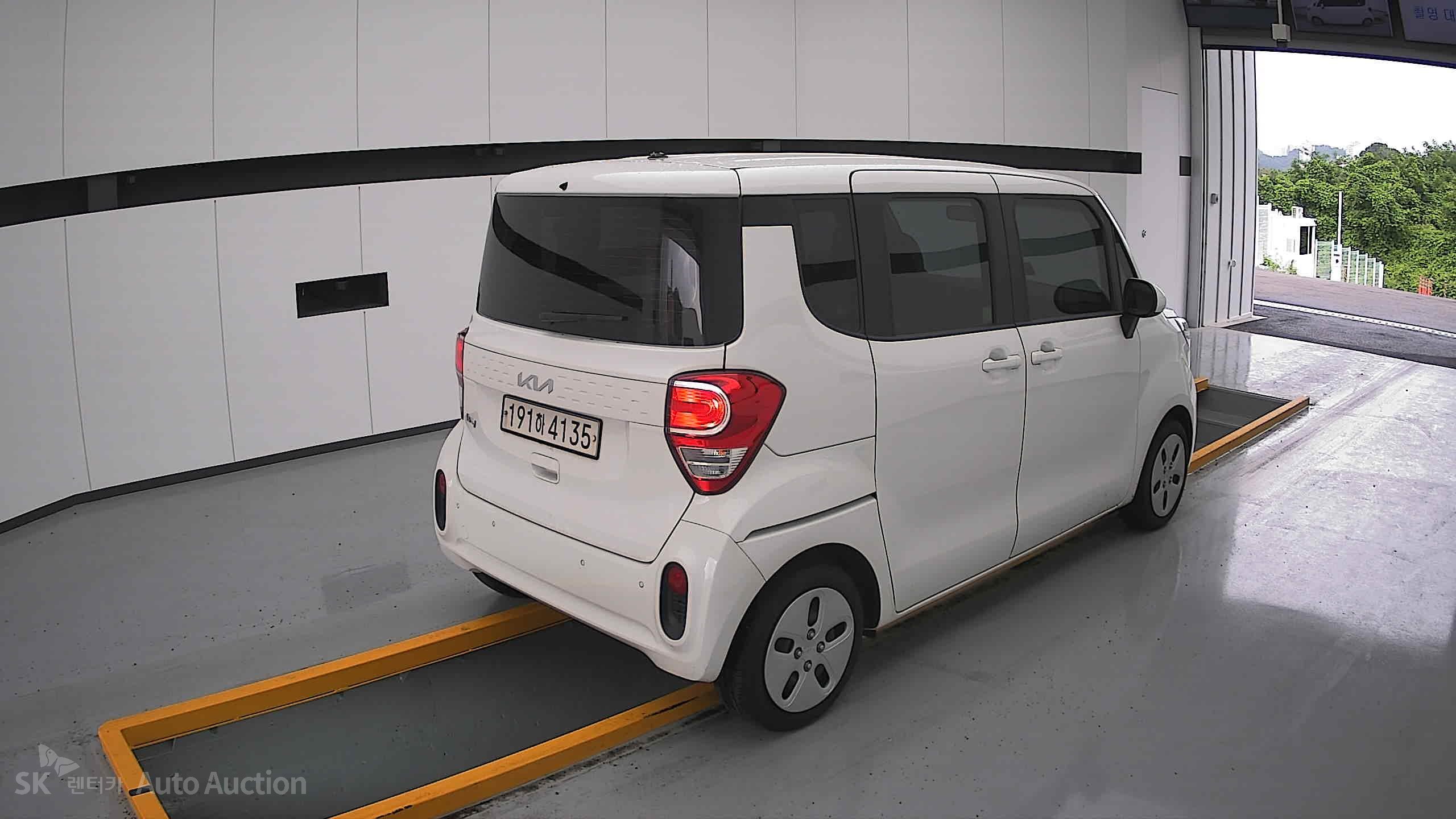 2022 - kia ray