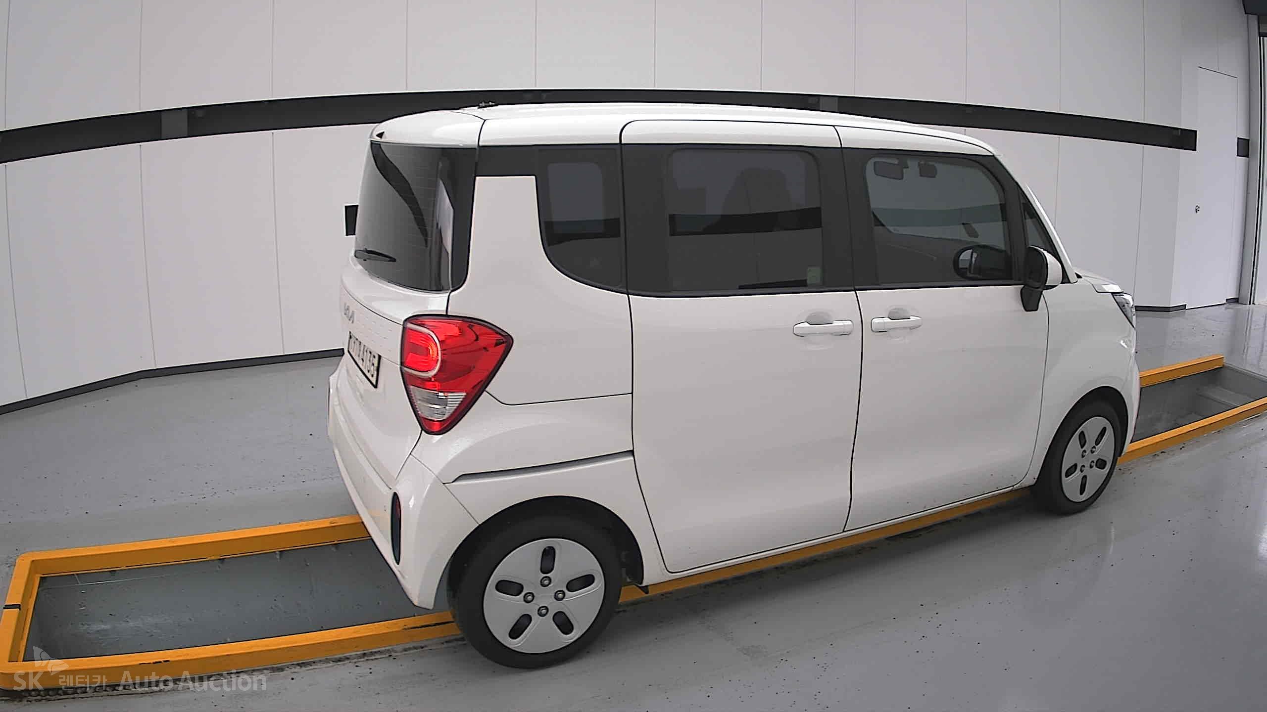 2022 - kia ray